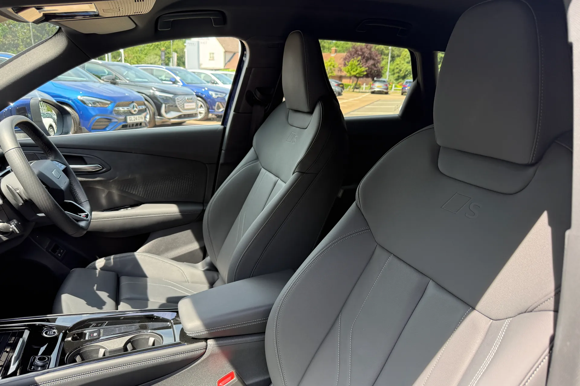 Audi Q3 thumbnail image number 51