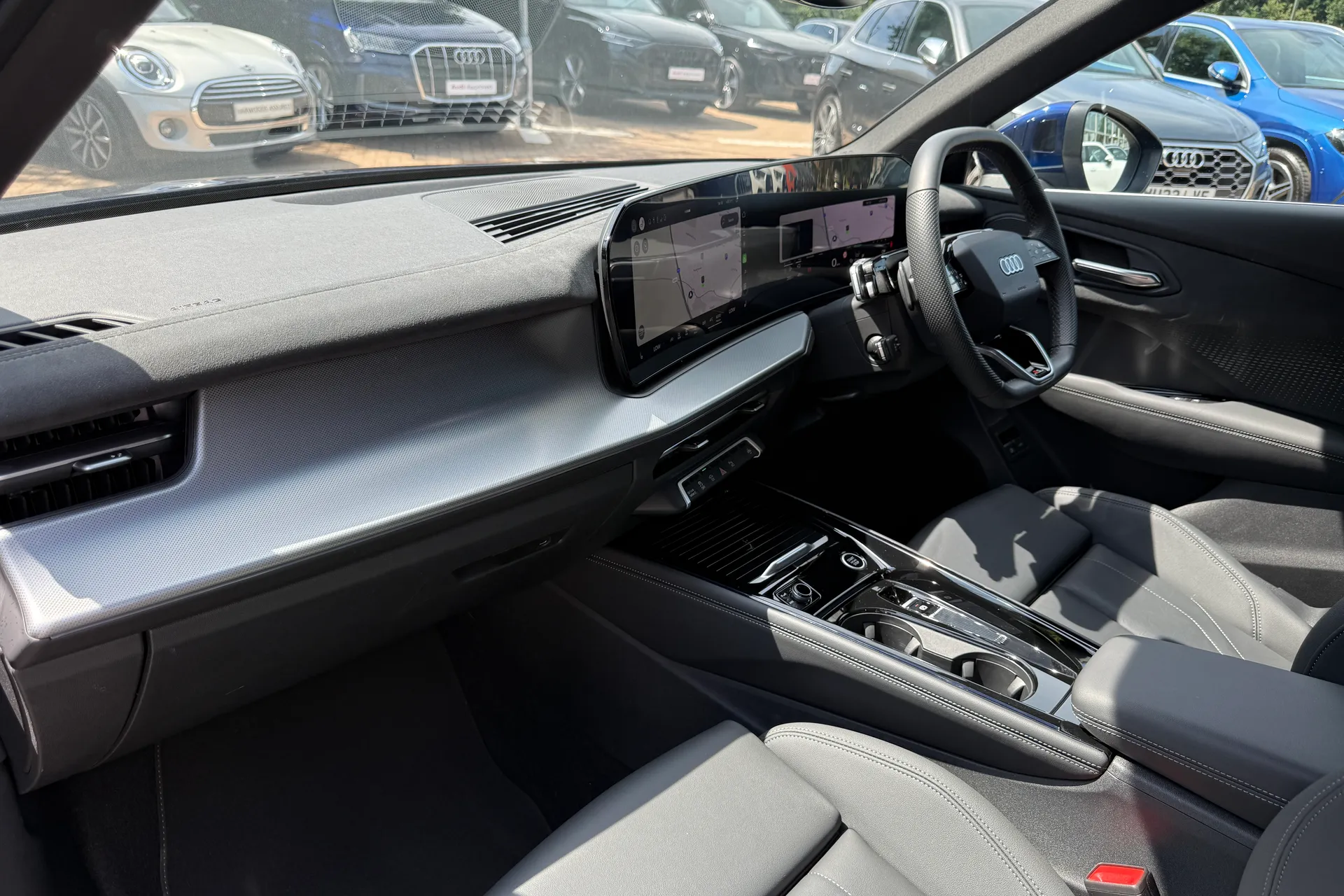 Audi Q3 thumbnail image number 50