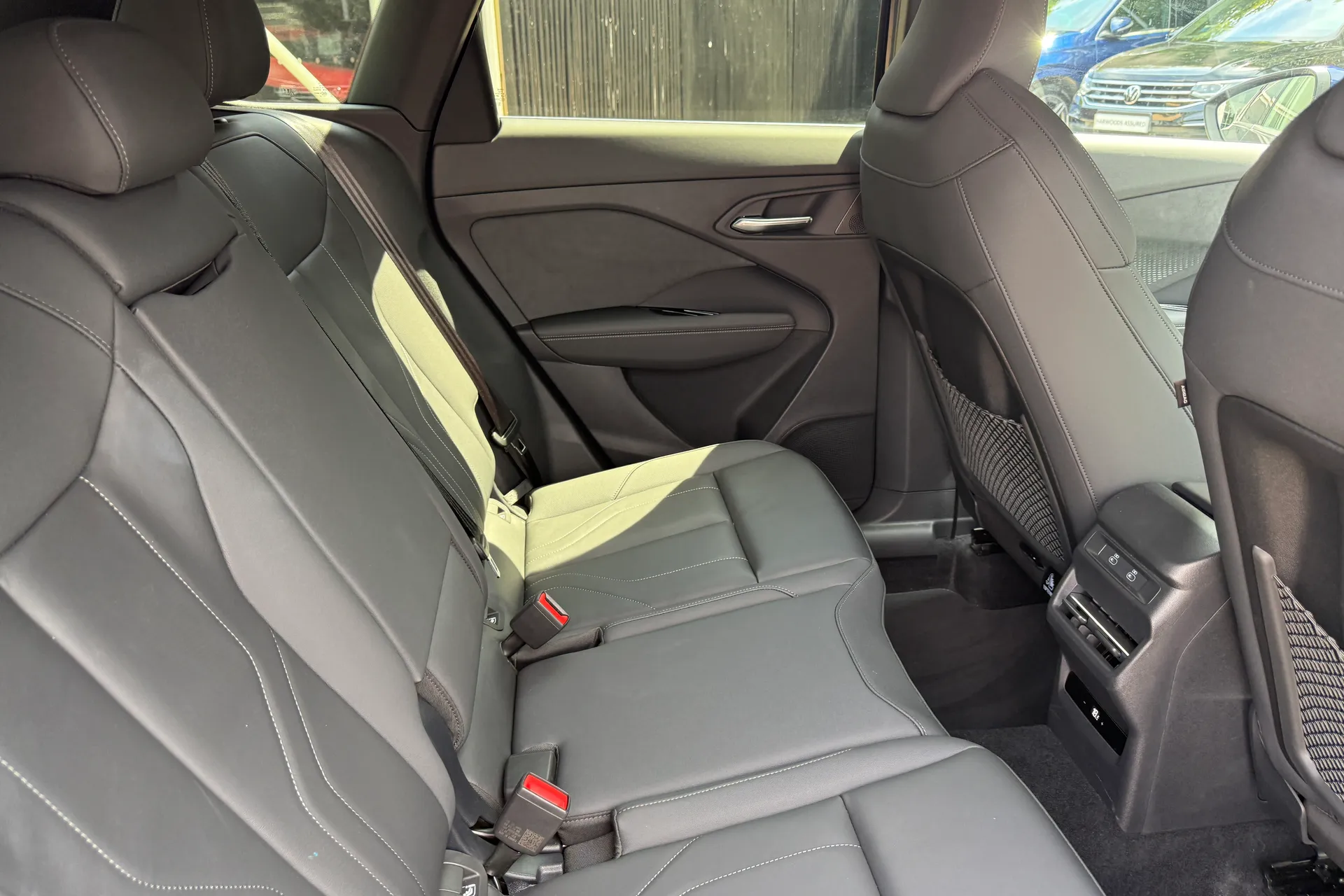 Audi Q3 thumbnail image number 30