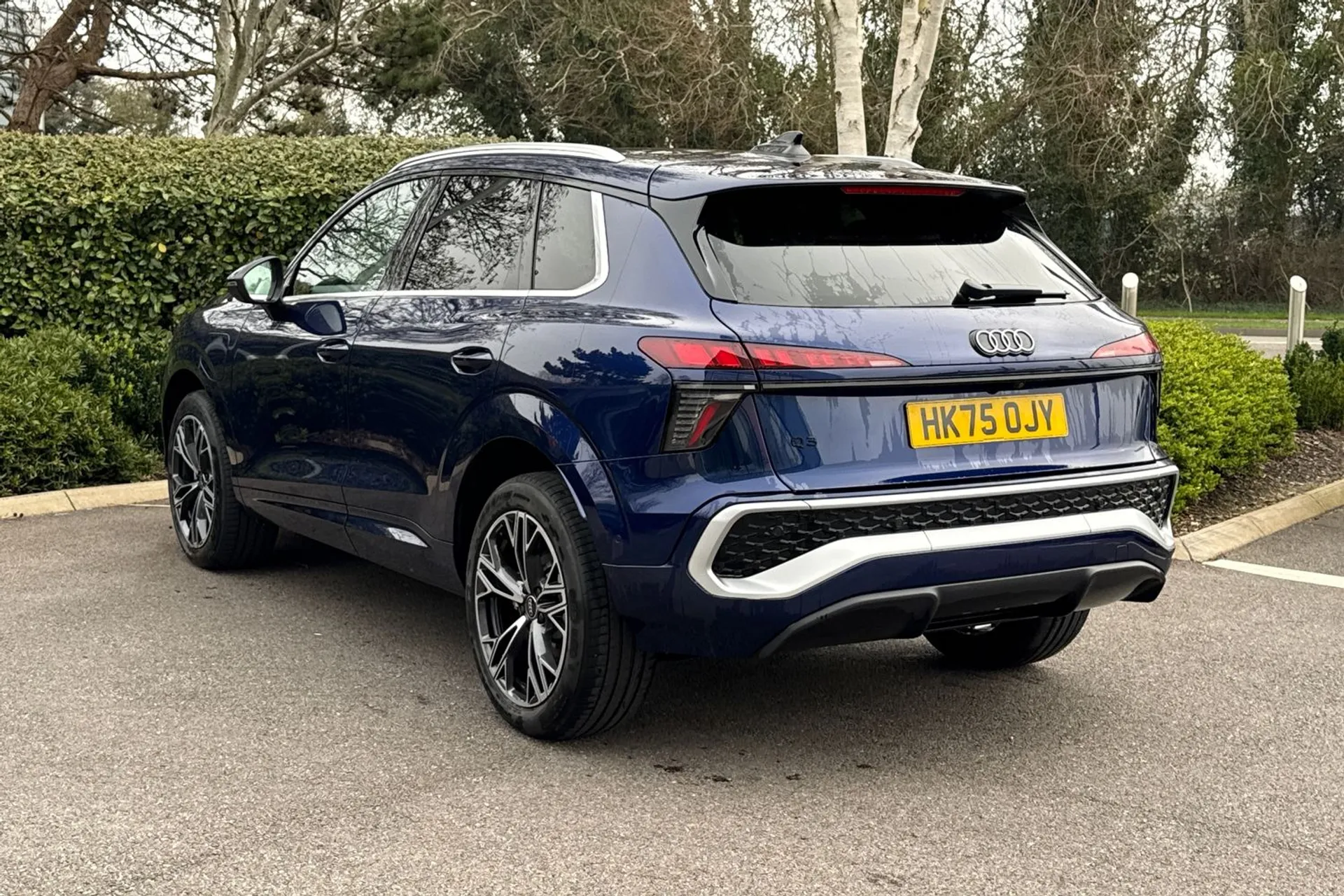 Audi Q3 thumbnail image number 13