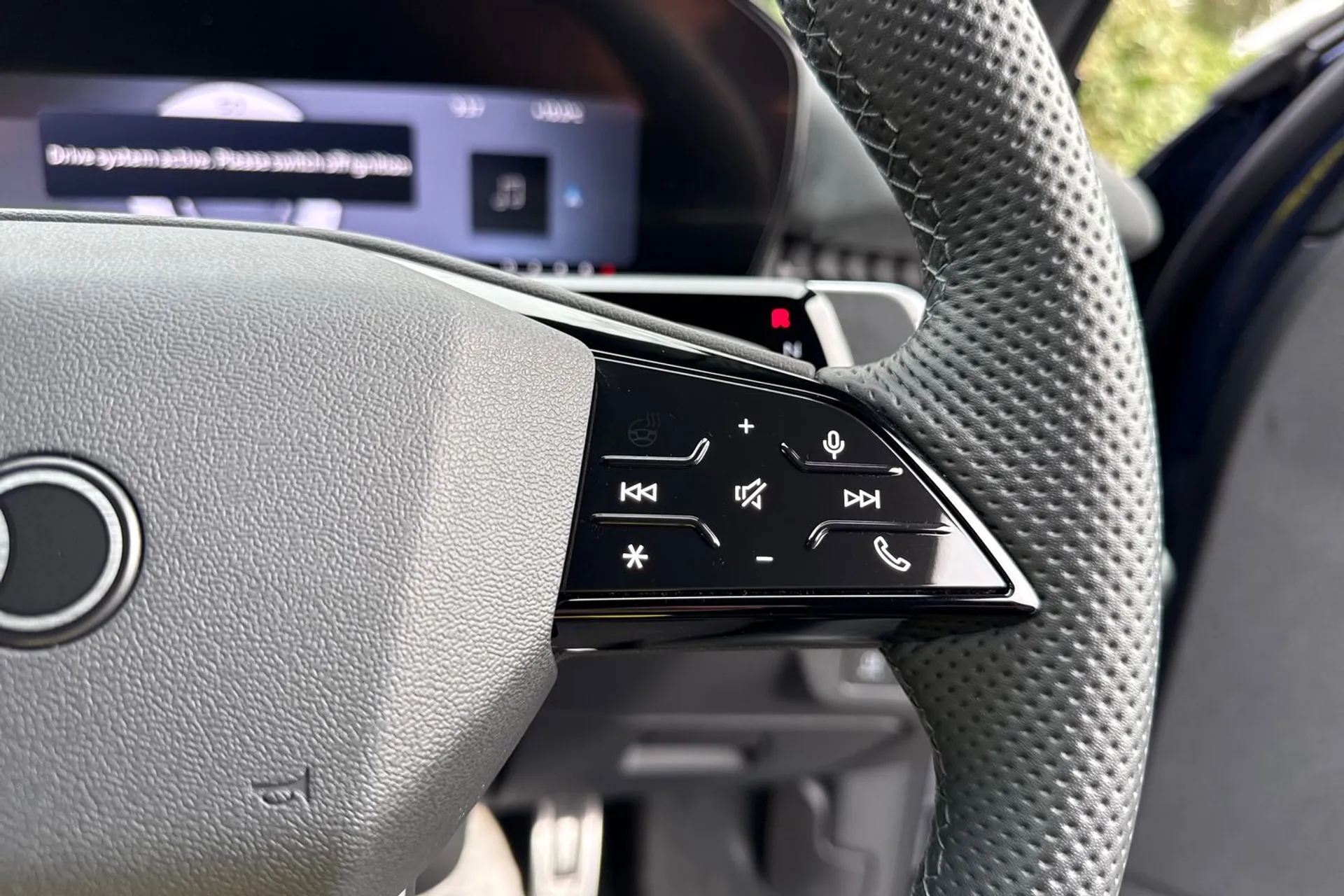 Audi Q3 thumbnail image number 30