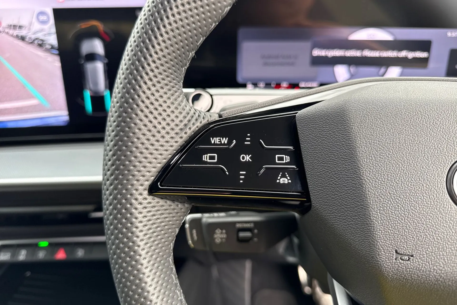 Audi Q3 thumbnail image number 29