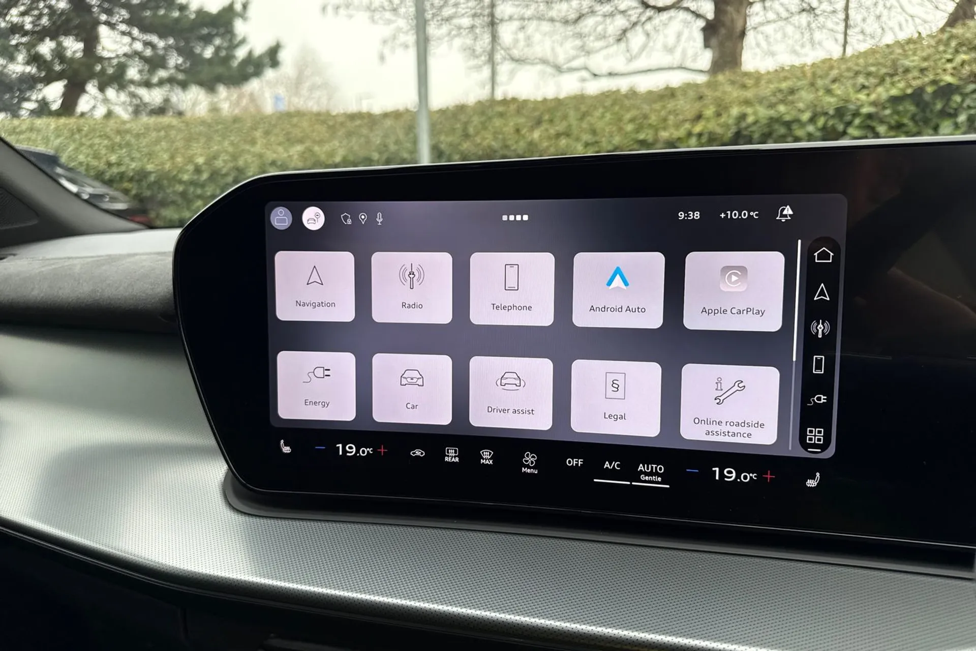 Audi Q3 thumbnail image number 10