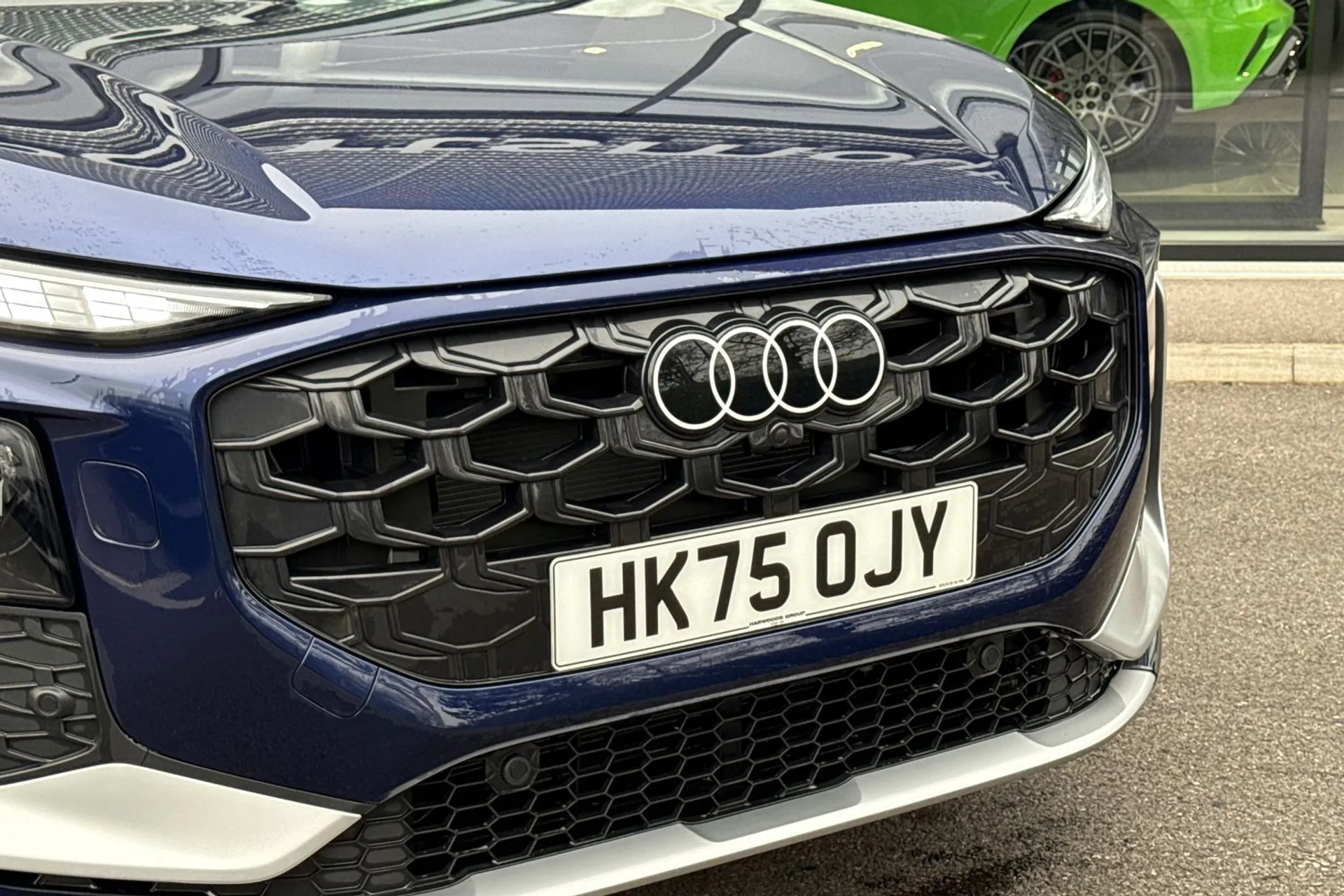 Audi Q3 thumbnail image number 5