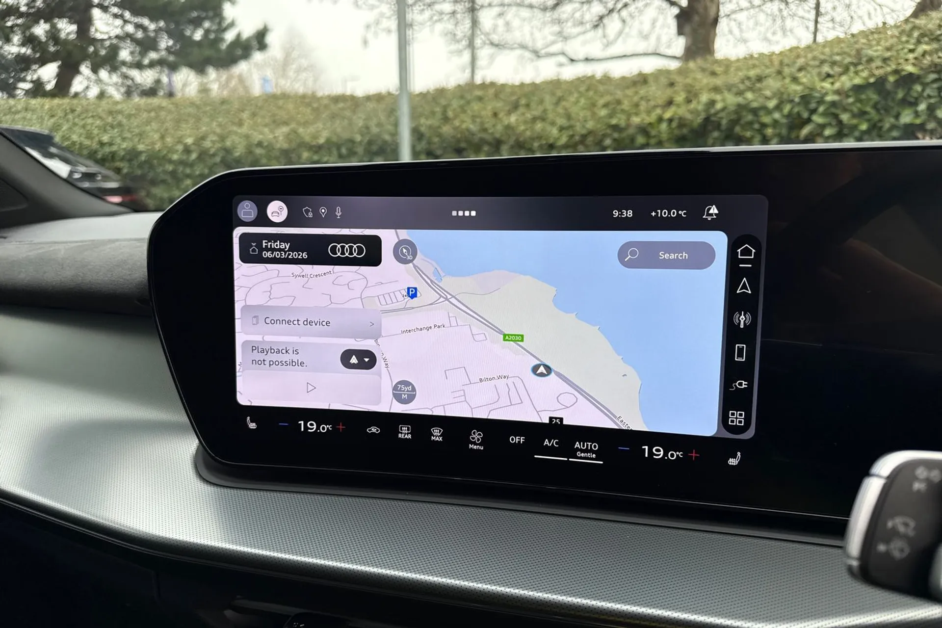 Audi Q3 thumbnail image number 16