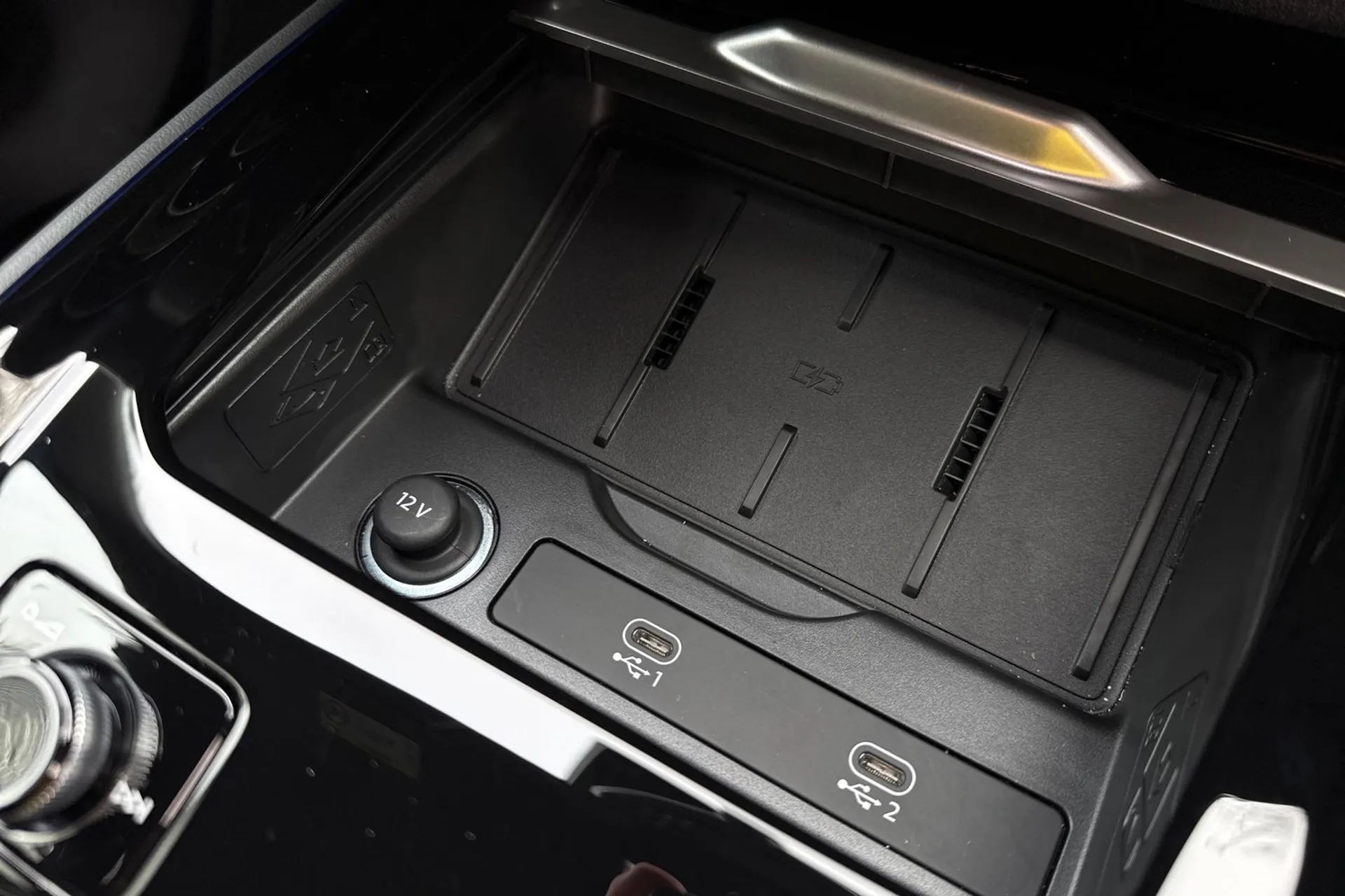 Audi Q3 thumbnail image number 18