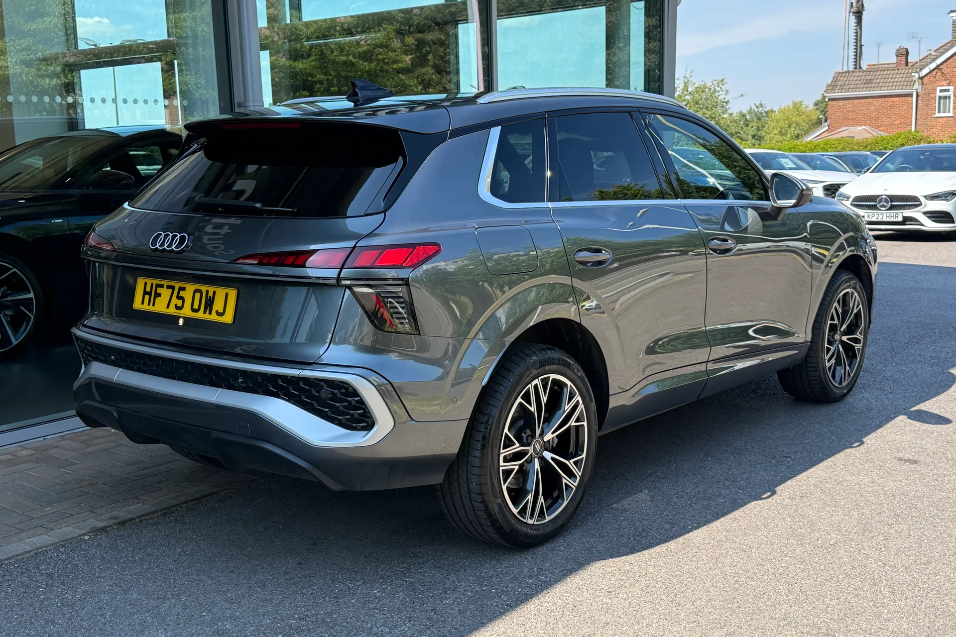 Audi Q3 thumbnail image number 50
