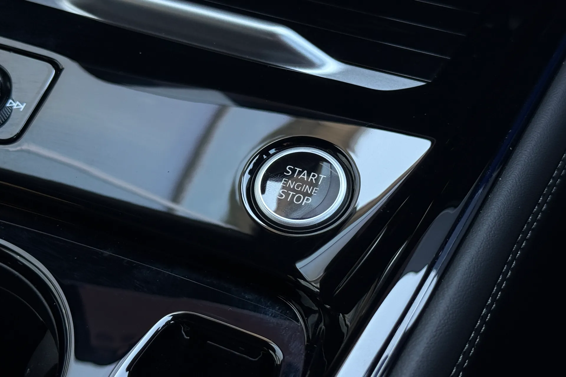 Audi Q3 thumbnail image number 22