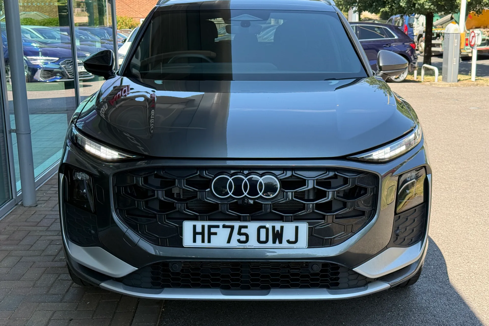 Audi Q3 thumbnail image number 47
