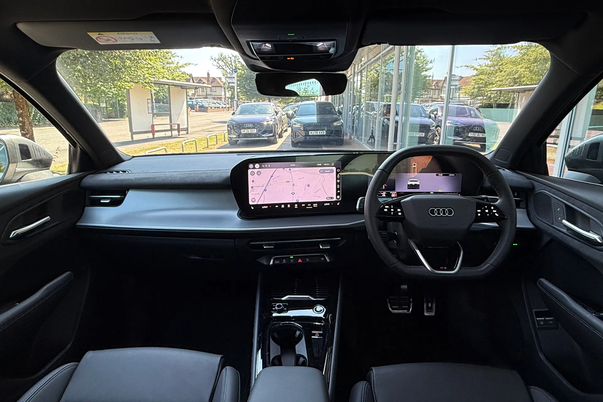Audi Q3 thumbnail image number 3