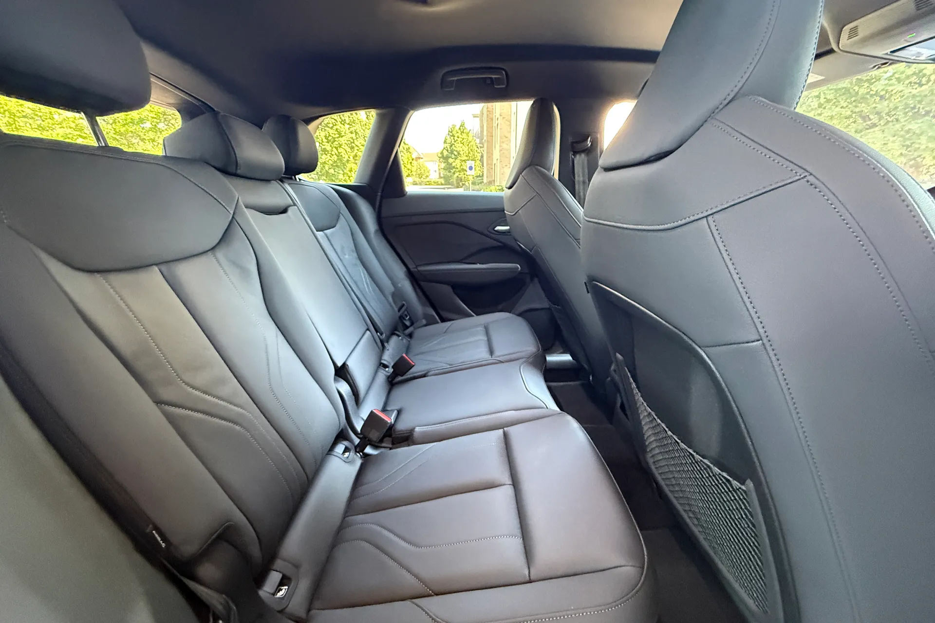 Audi Q3 thumbnail image number 37