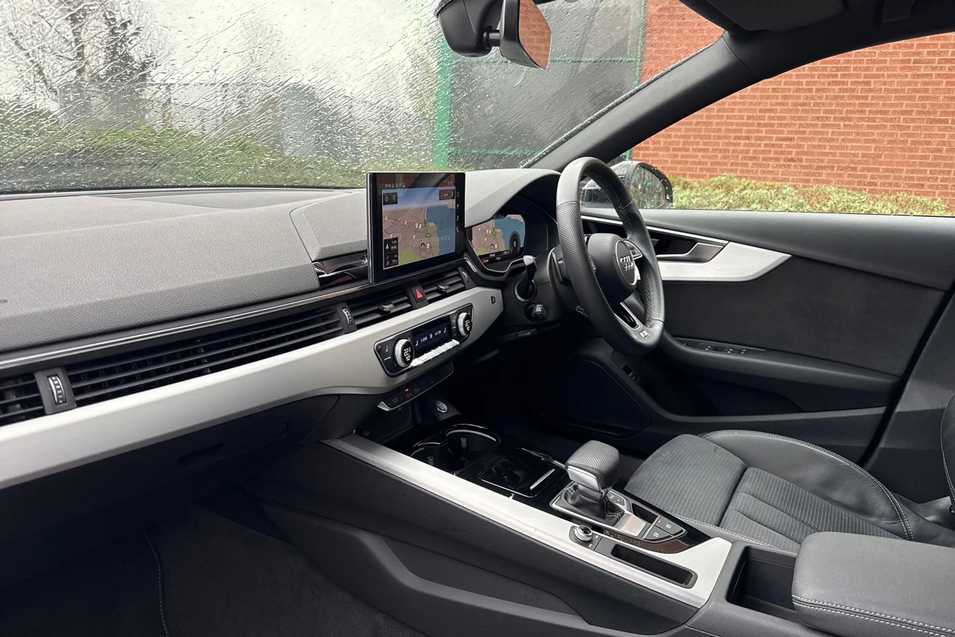 Audi A4 thumbnail image number 32