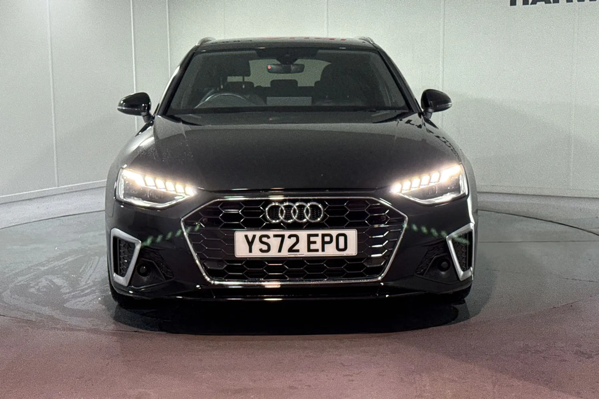 Audi A4 thumbnail image number 9