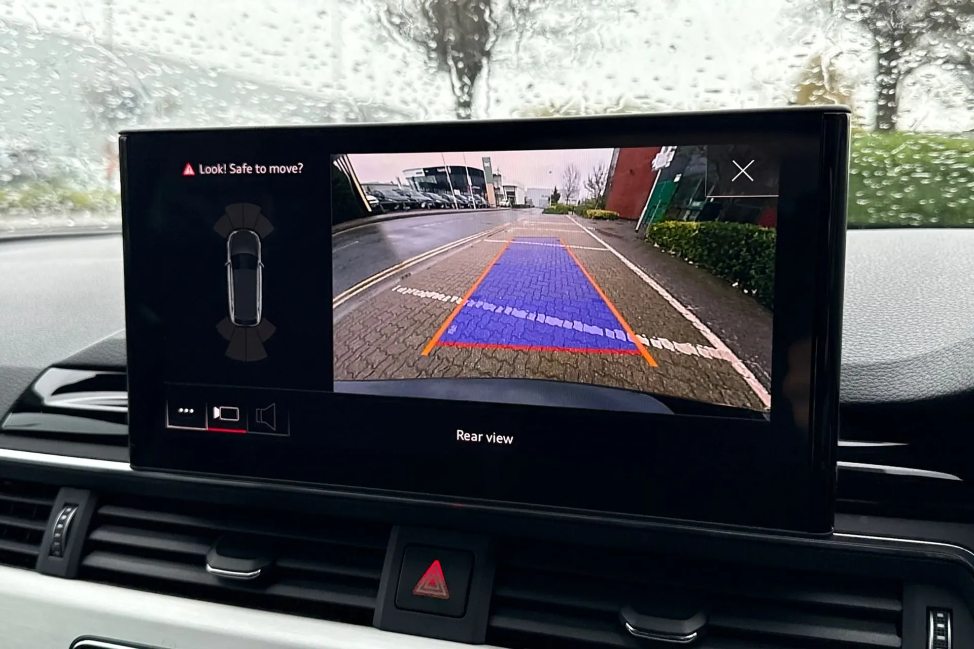 Audi A4 thumbnail image number 5