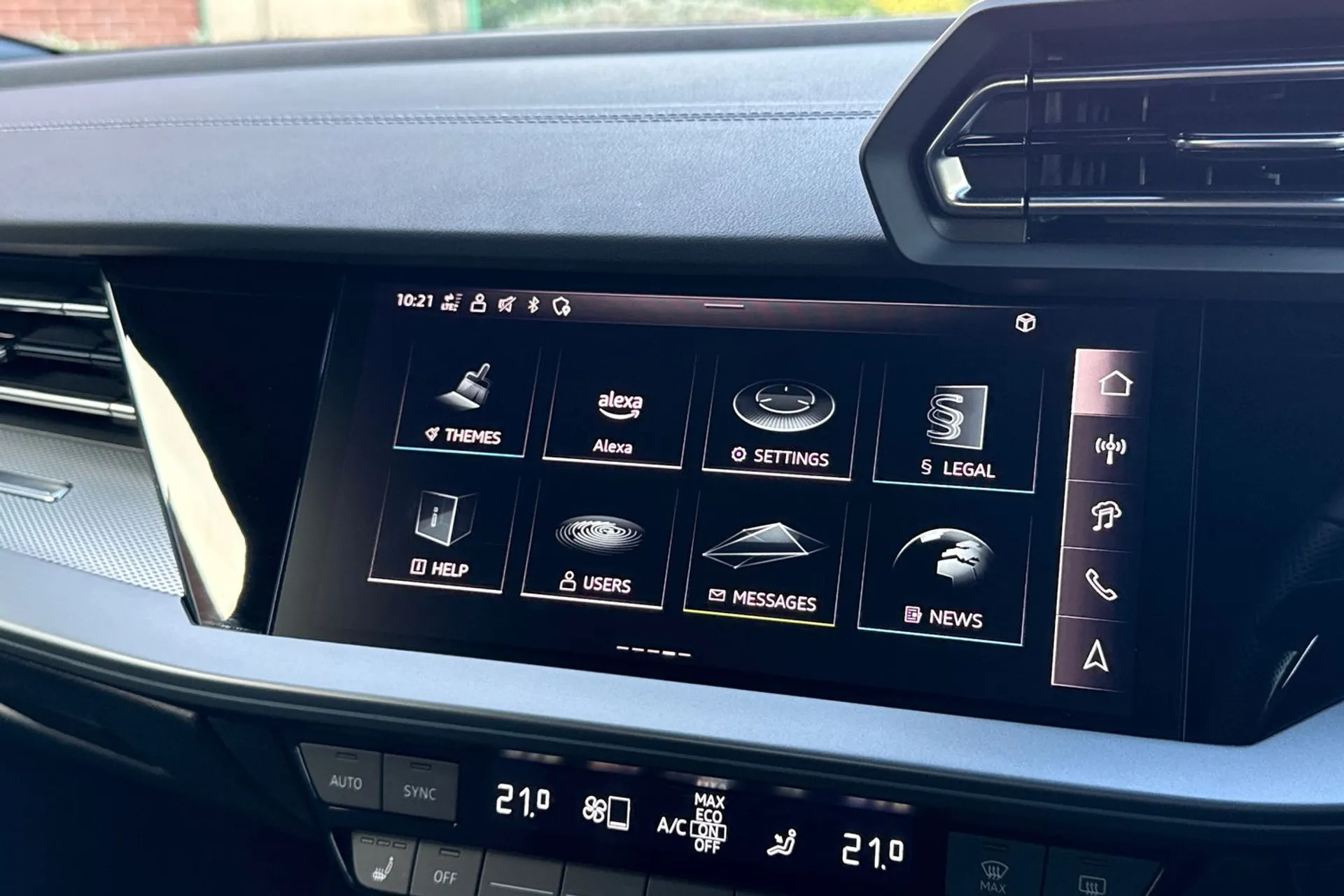 Audi A3 thumbnail image number 25