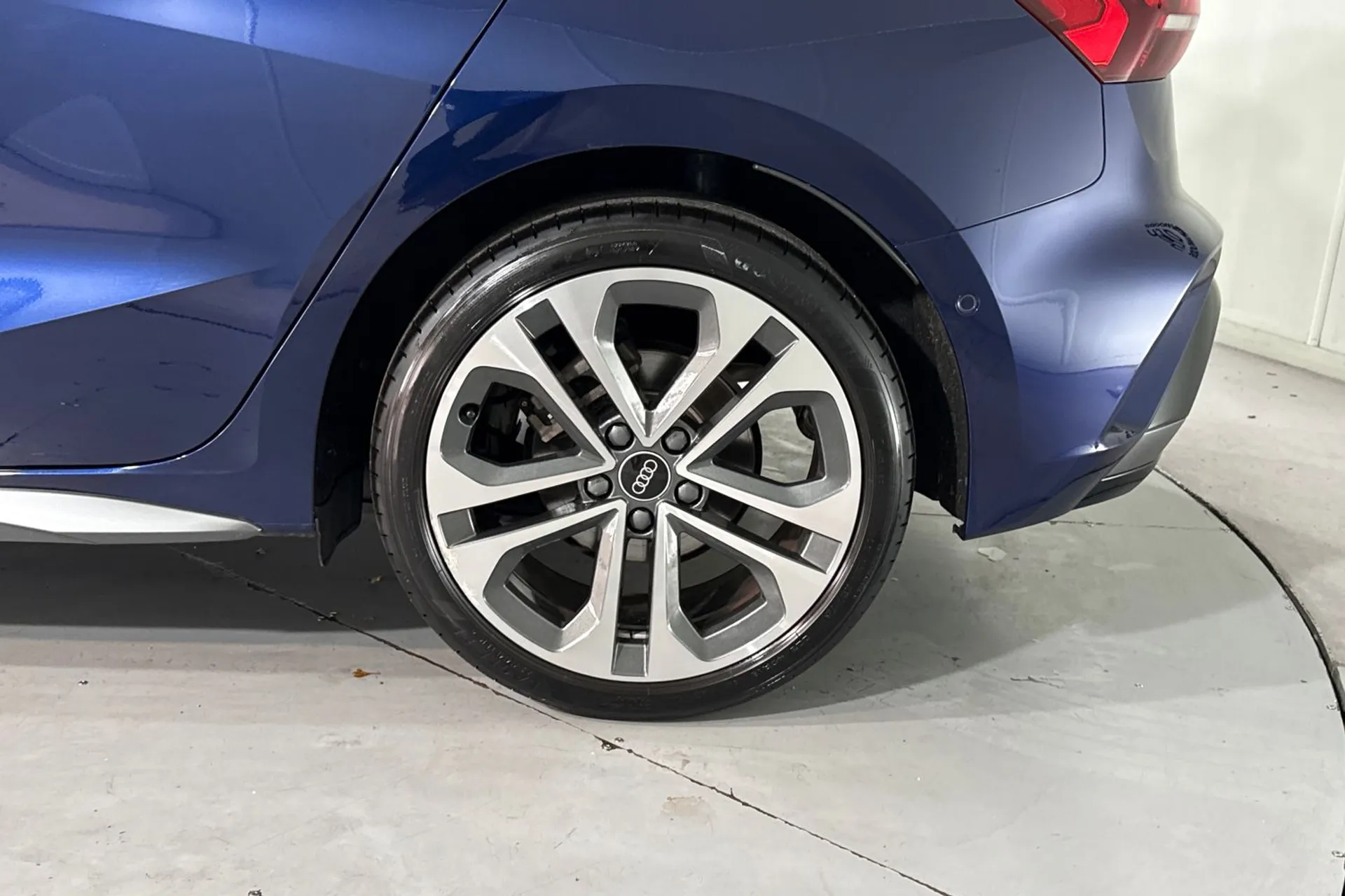 Audi A3 thumbnail image number 12