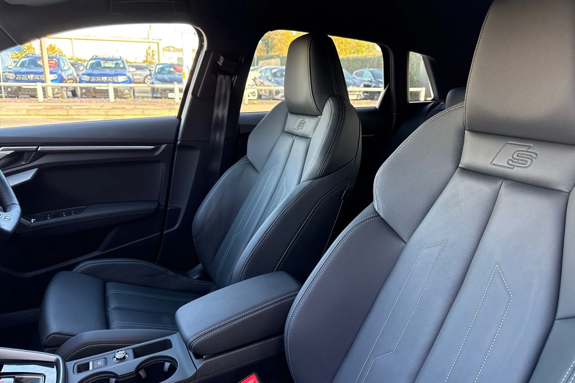 Audi A3 thumbnail image number 32