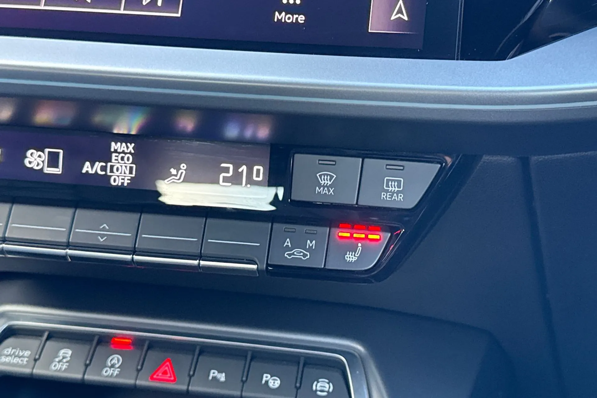 Audi A3 thumbnail image number 38