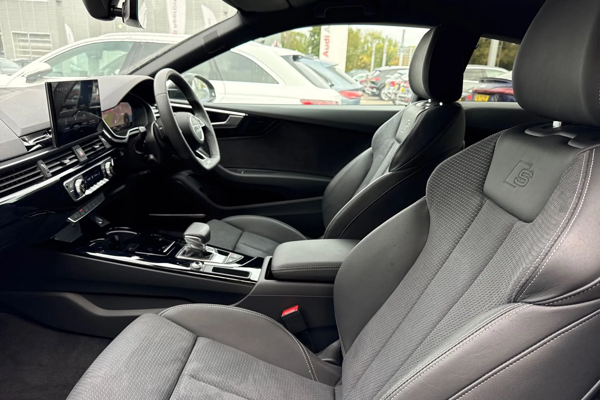 Audi A5 thumbnail image number 33