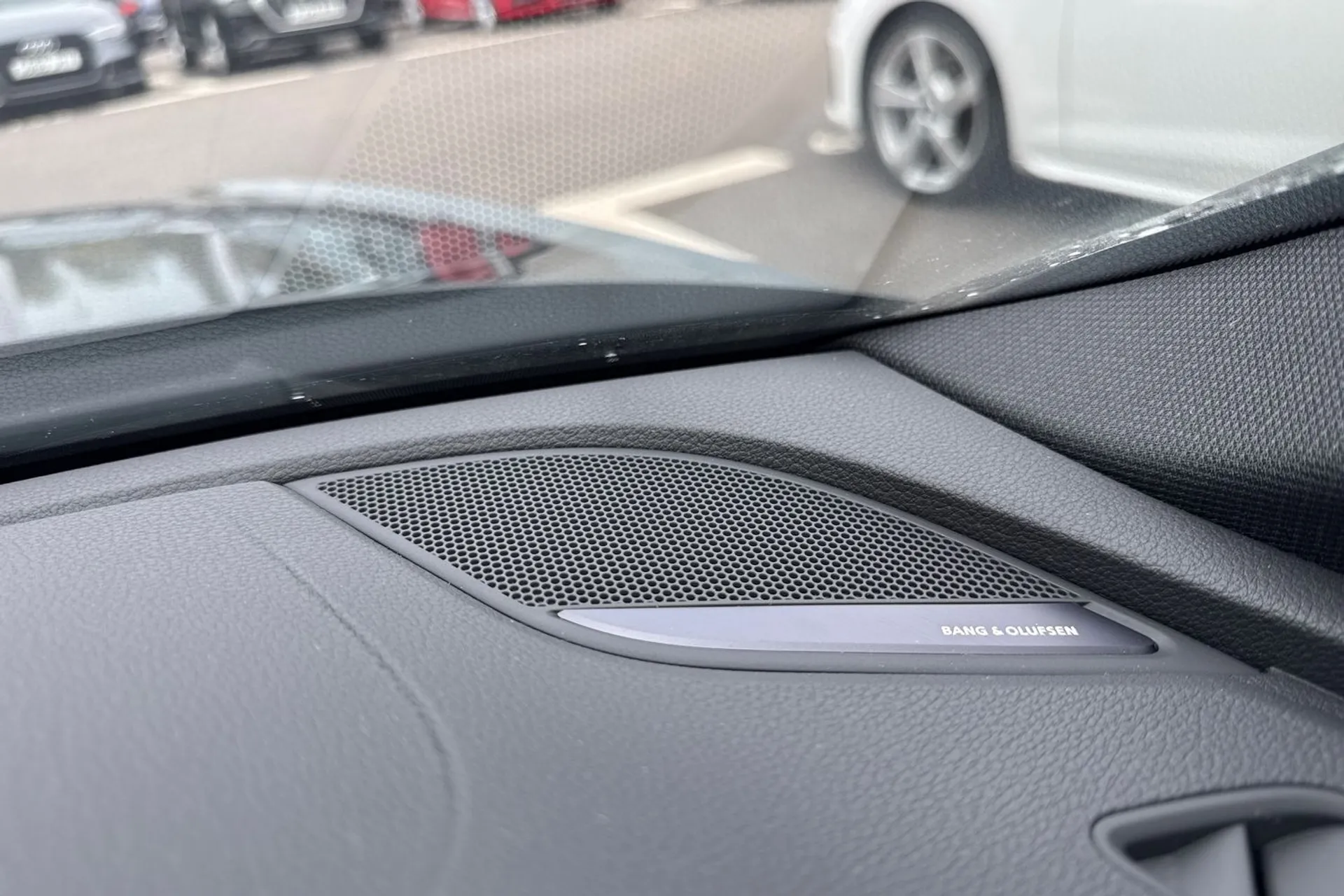 Audi A5 thumbnail image number 35