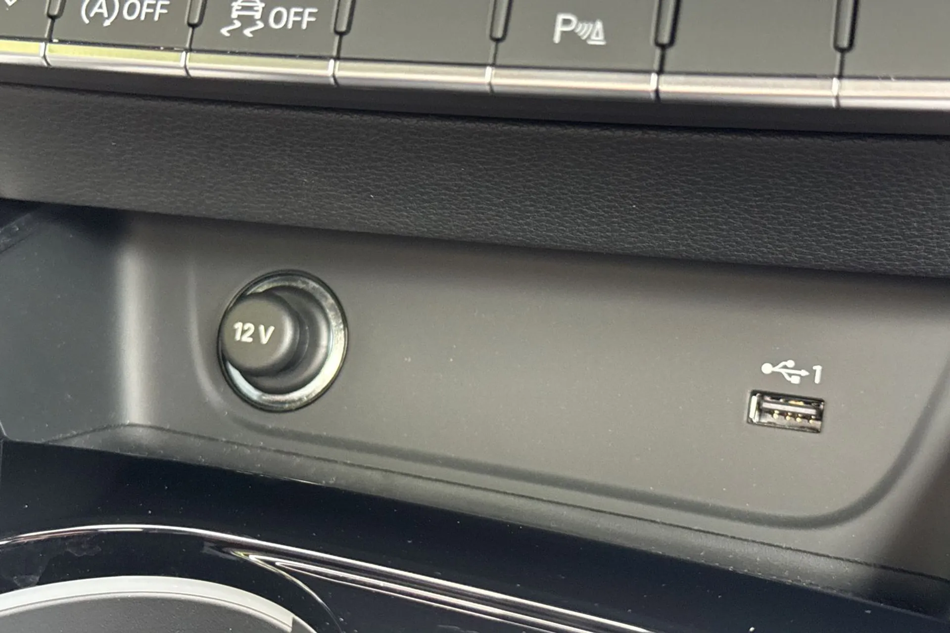 Audi A5 thumbnail image number 42