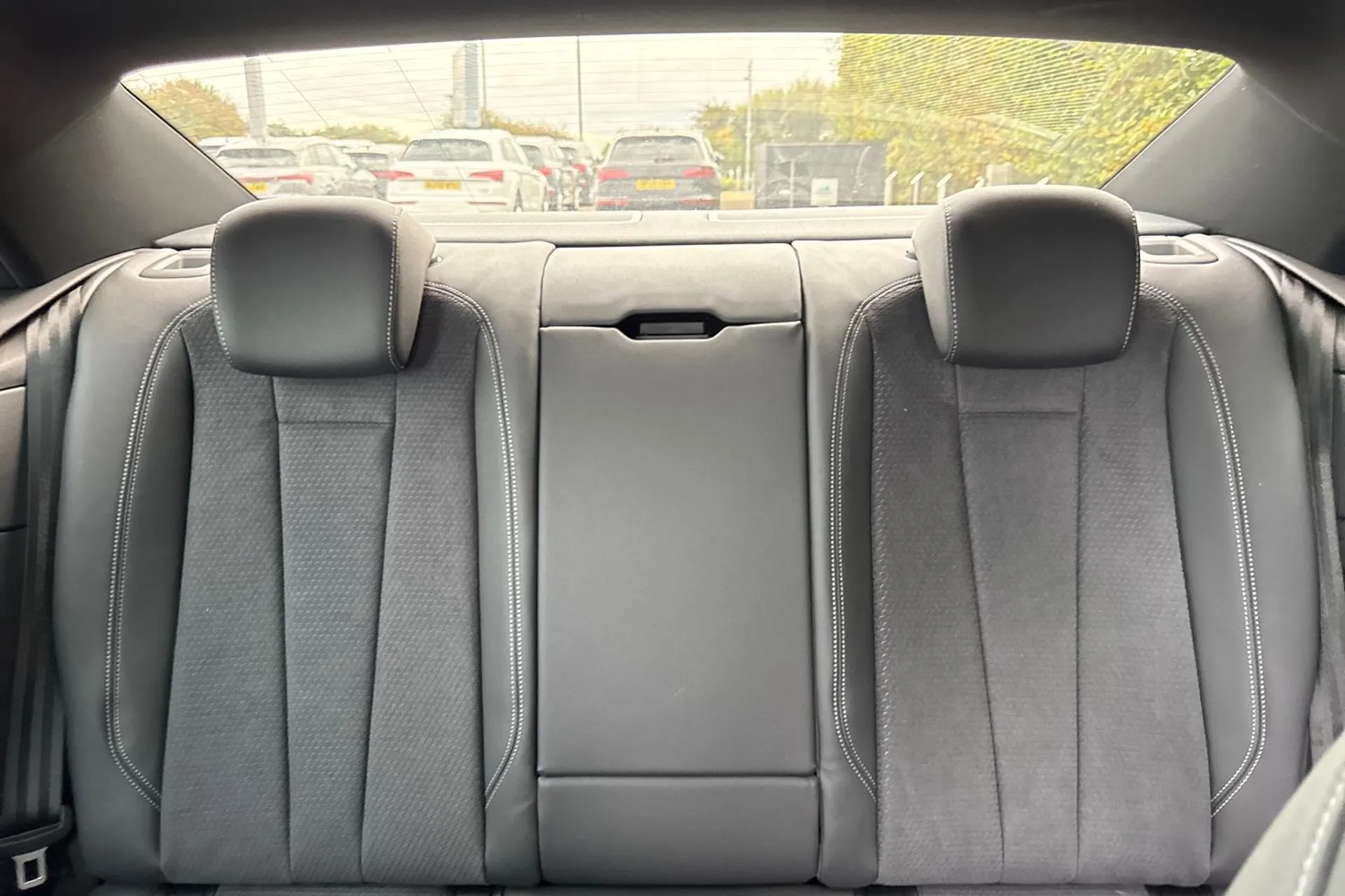 Audi A5 thumbnail image number 37