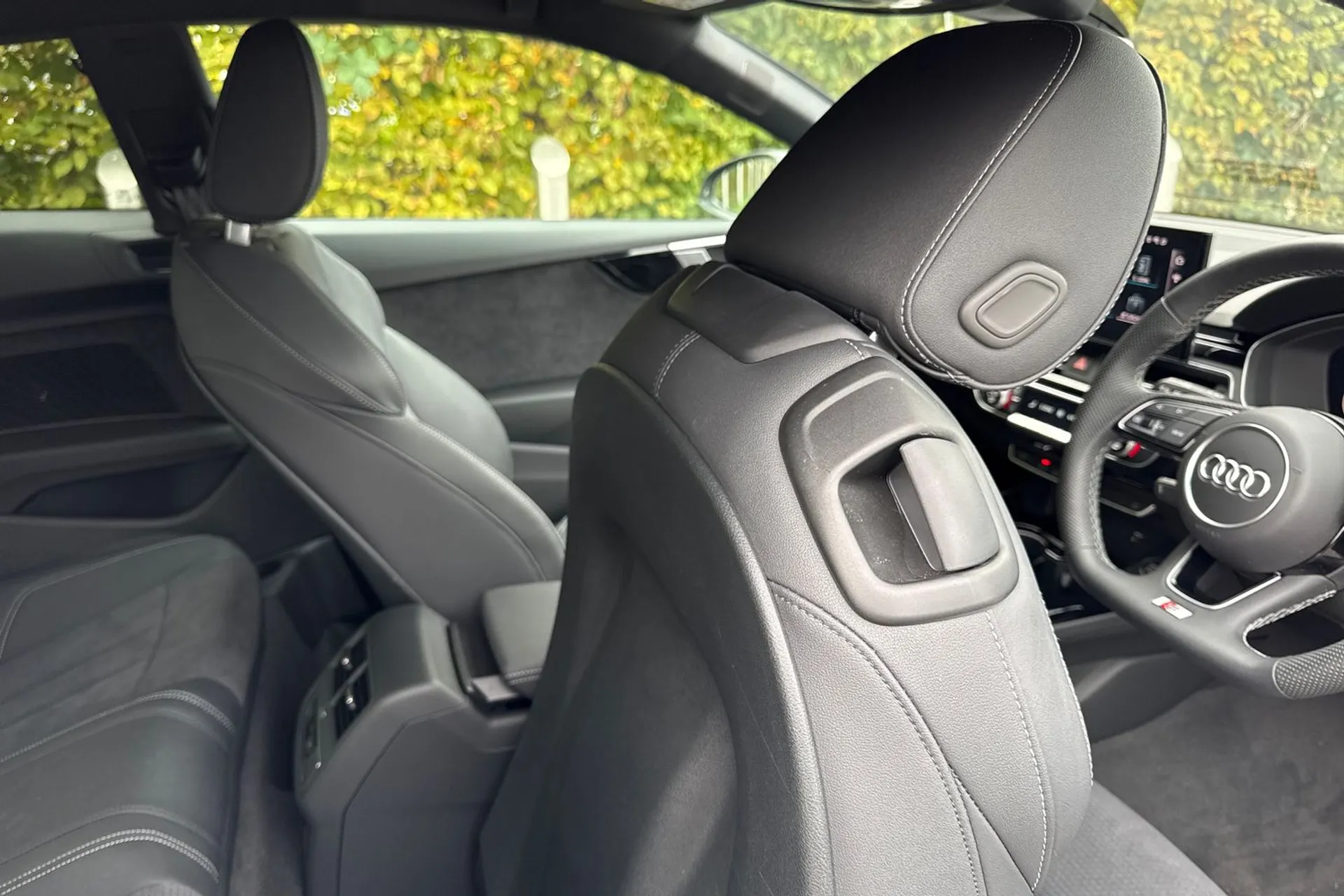 Audi A5 thumbnail image number 25