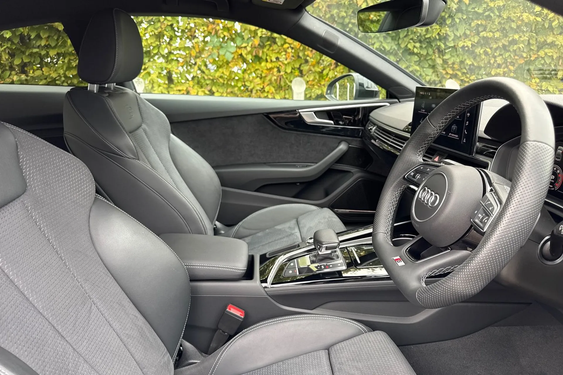 Audi A5 thumbnail image number 27