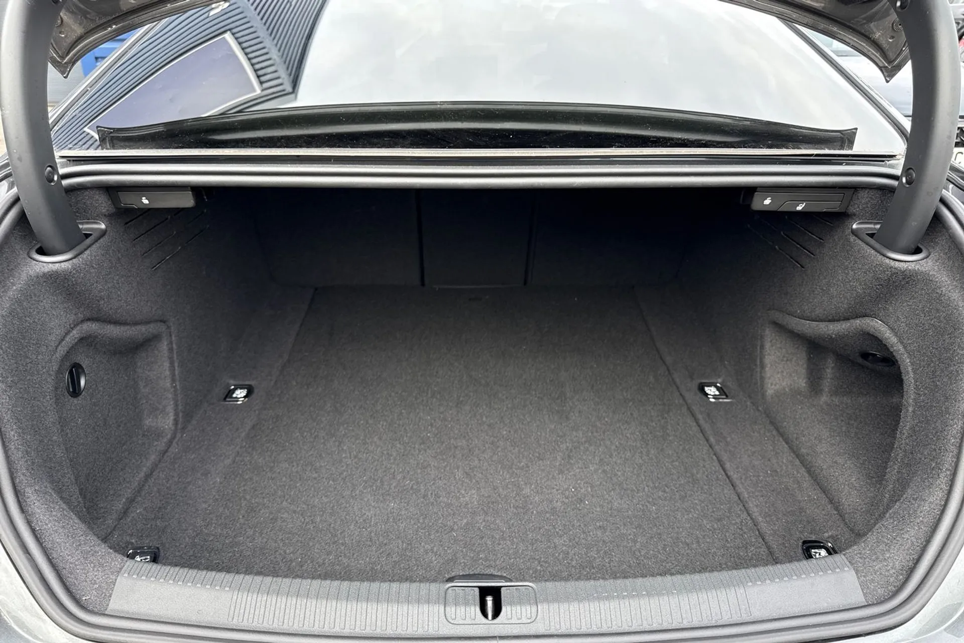 Audi A5 thumbnail image number 19