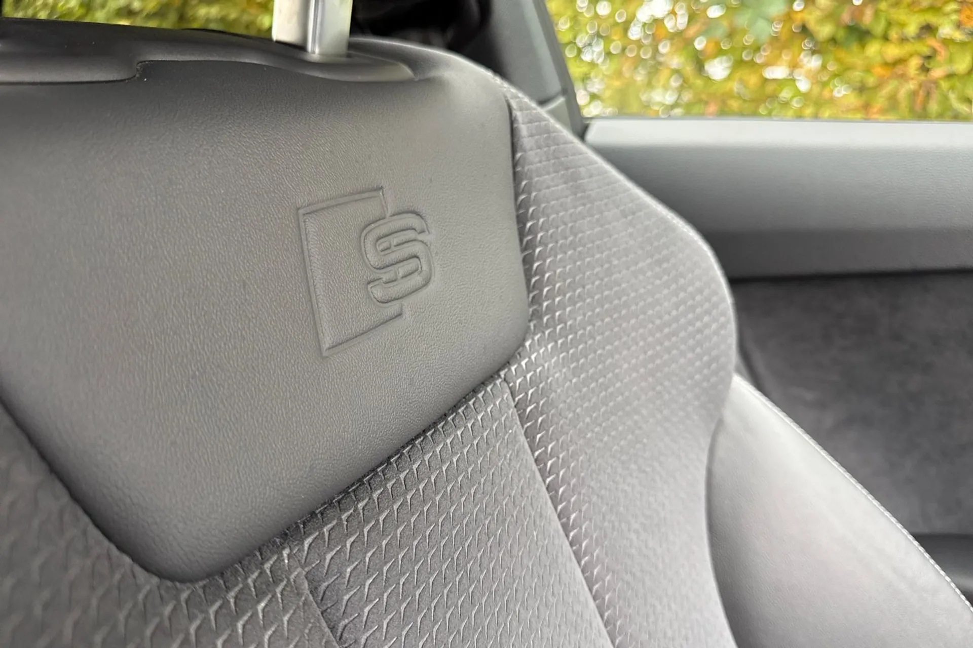 Audi A5 thumbnail image number 50