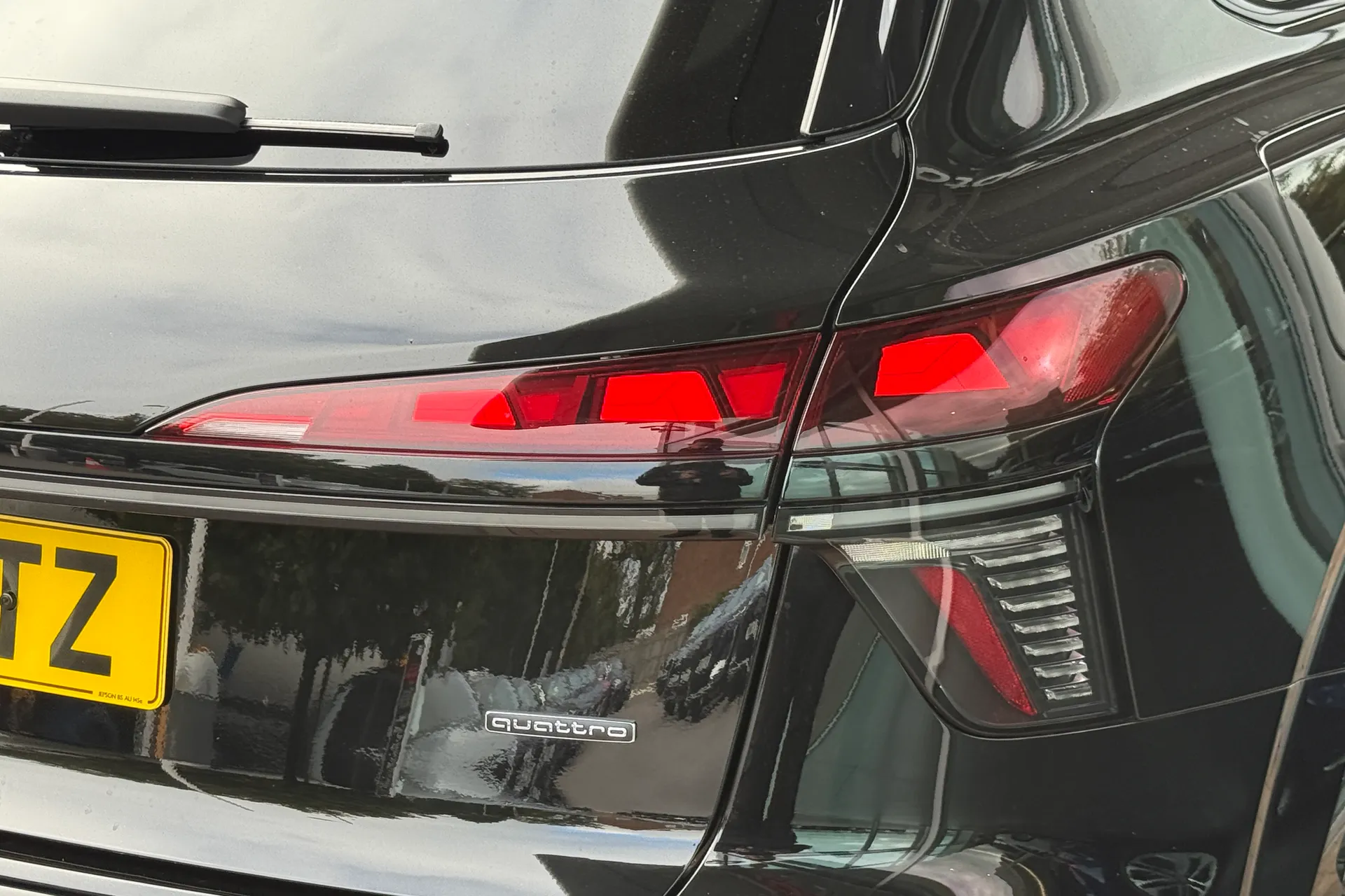 Audi Q3 thumbnail image number 37