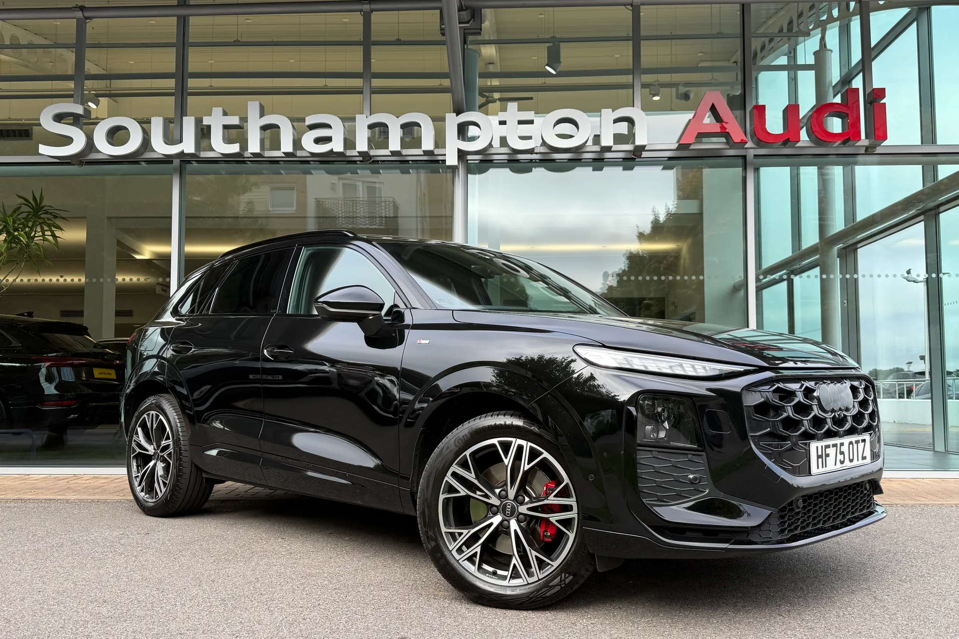 Audi Q3 focused image