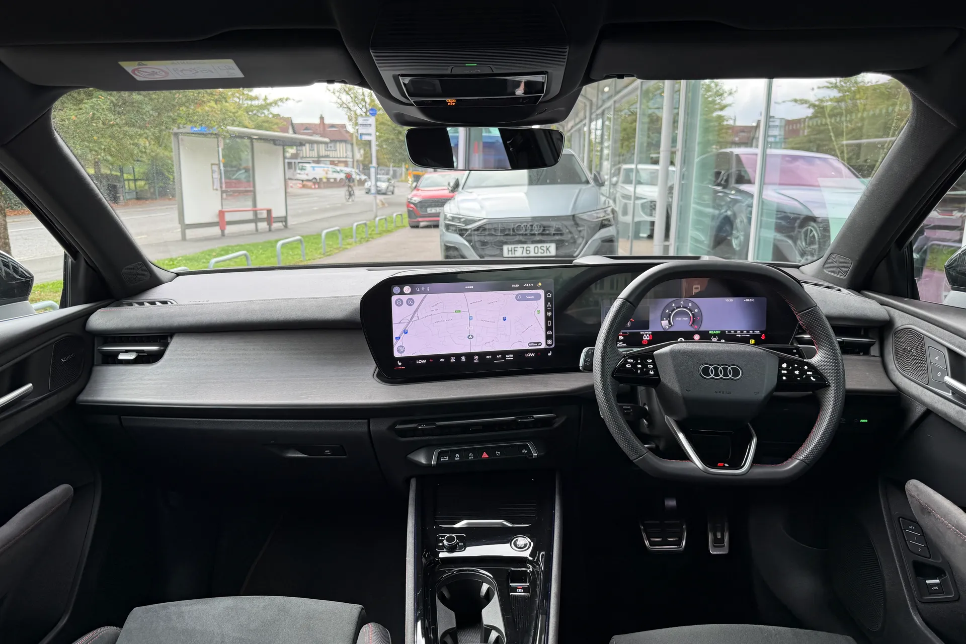 Audi Q3 thumbnail image number 3