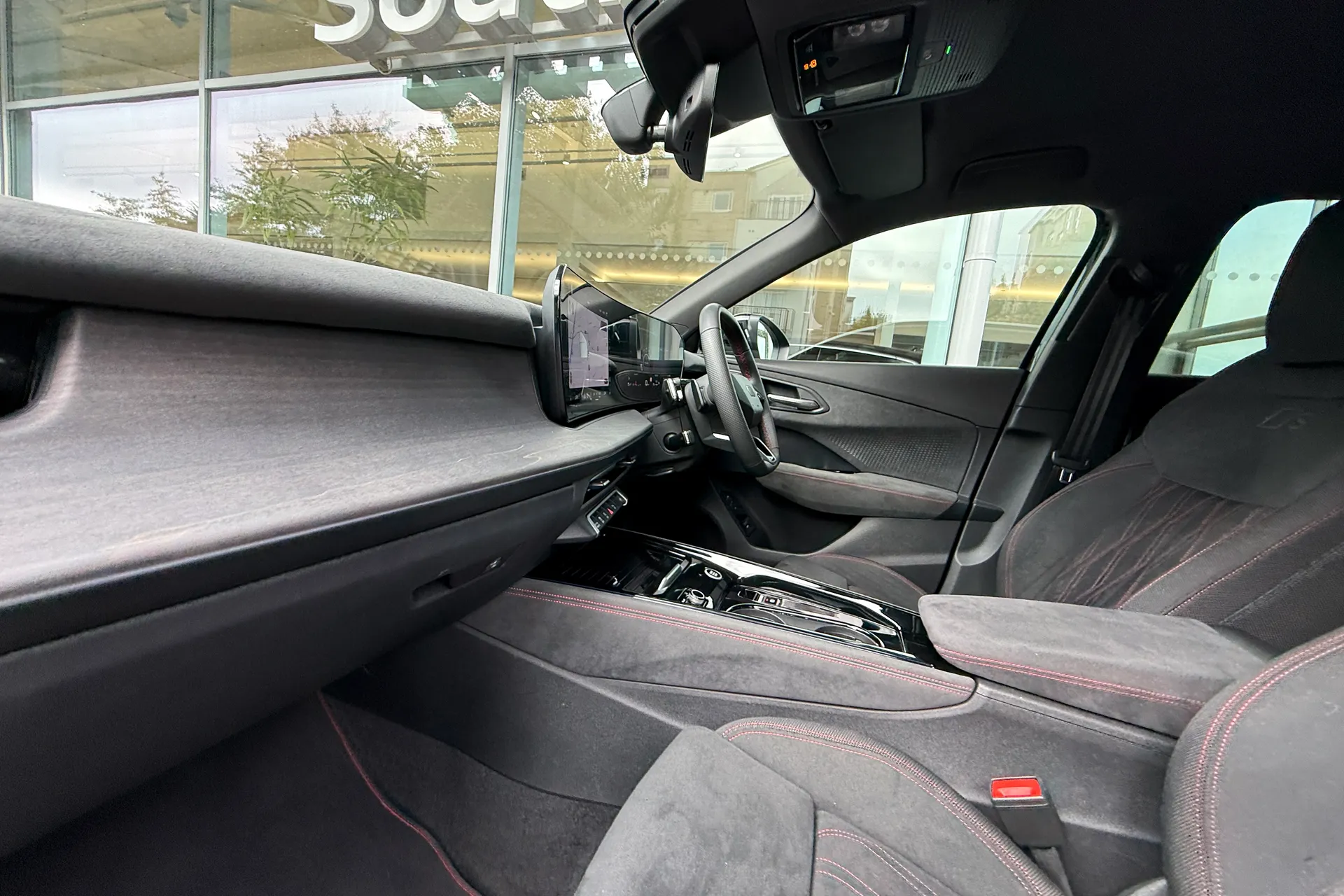 Audi Q3 thumbnail image number 47