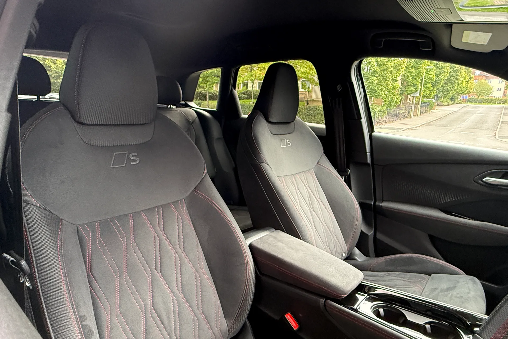 Audi Q3 thumbnail image number 26