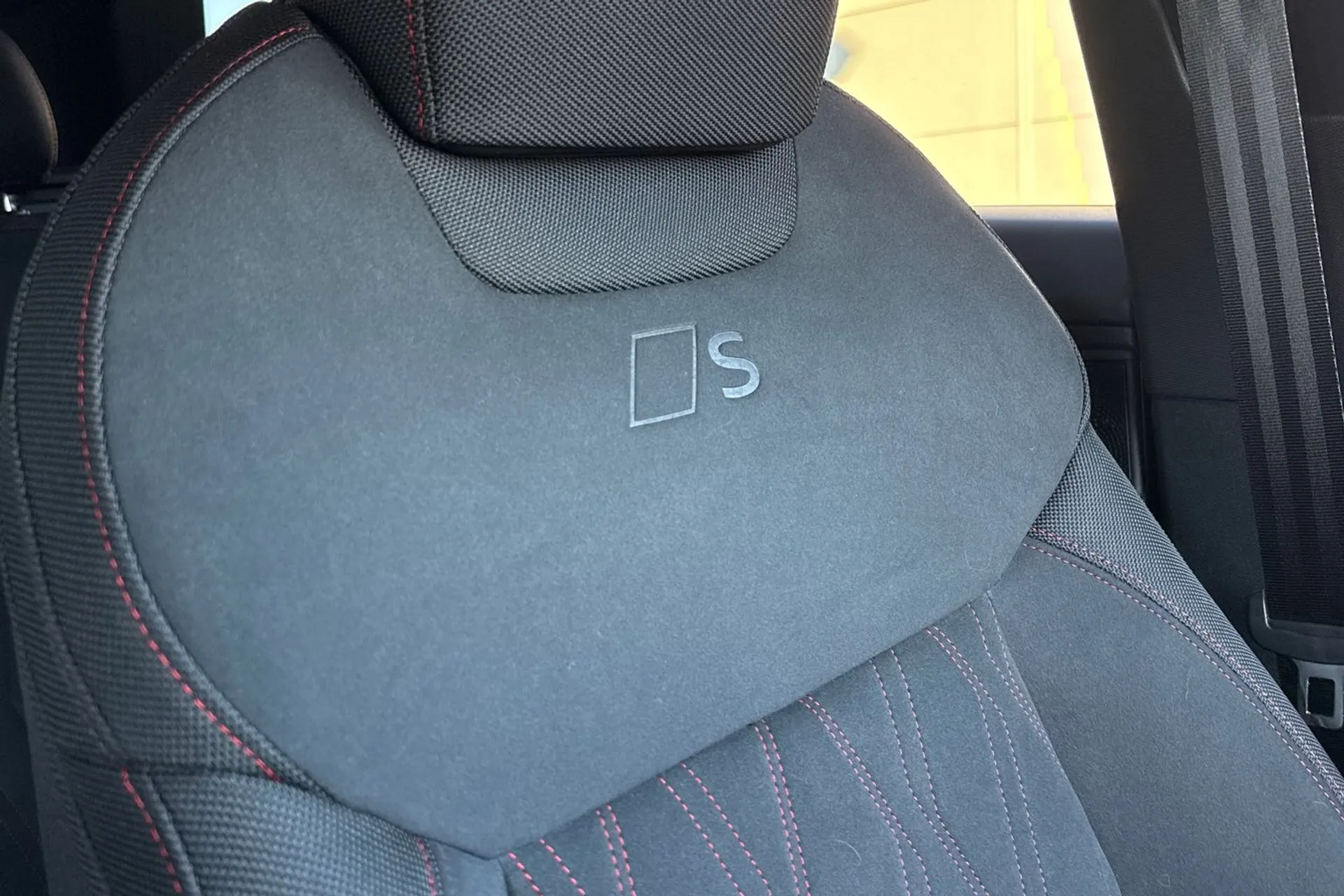 Audi Q3 thumbnail image number 50