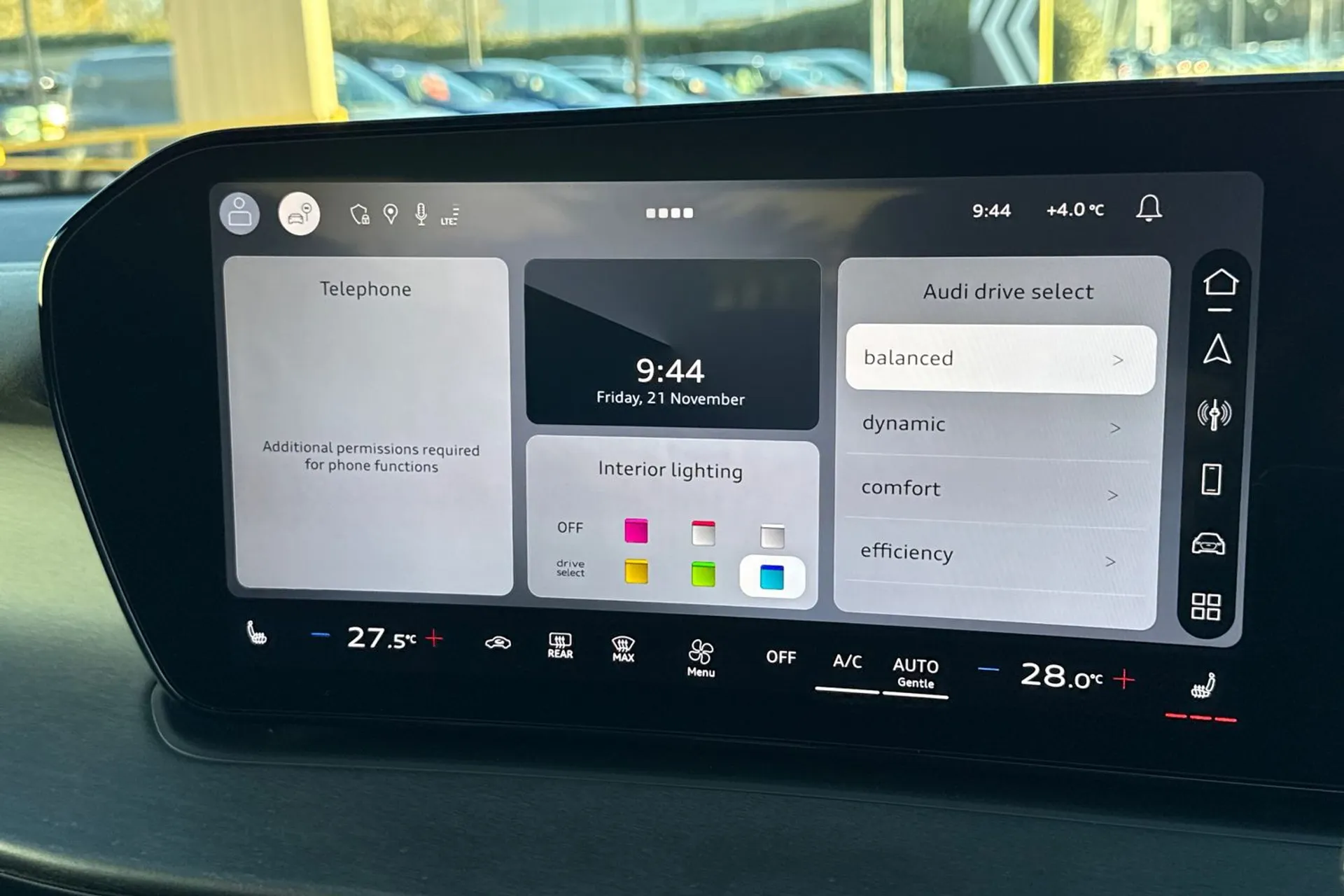 Audi Q3 thumbnail image number 31