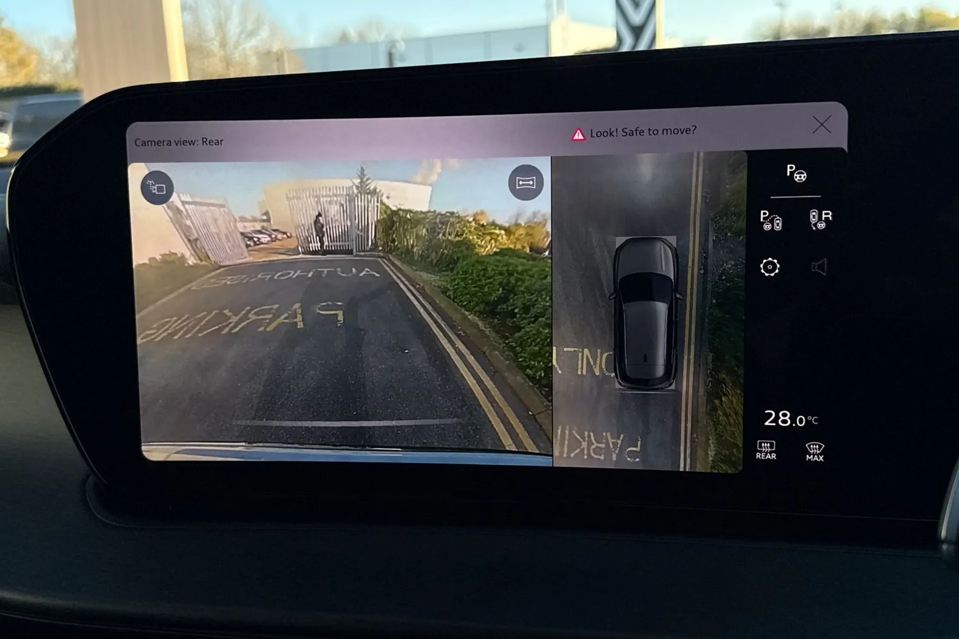 Audi Q3 thumbnail image number 5