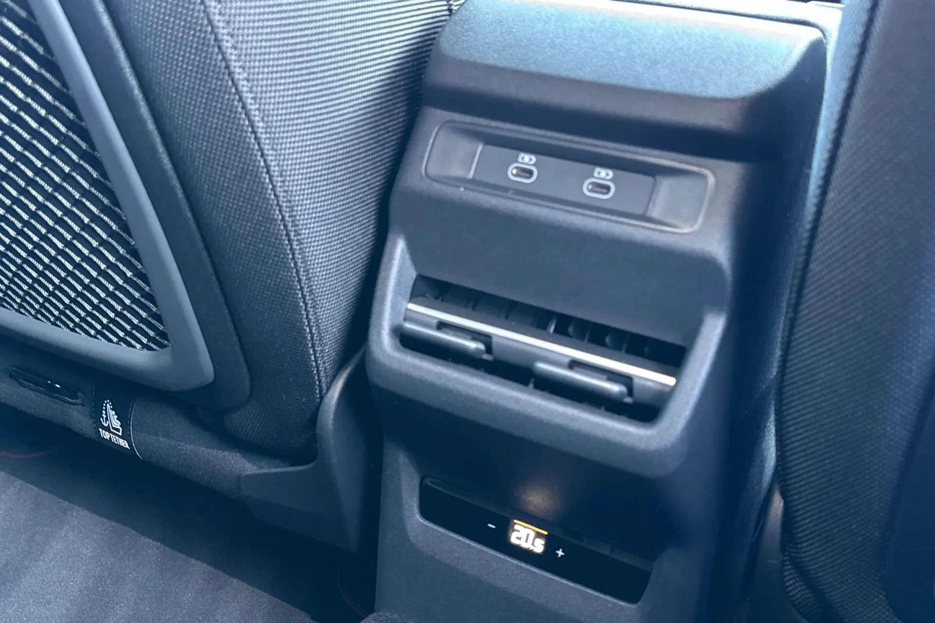 Audi Q3 thumbnail image number 44