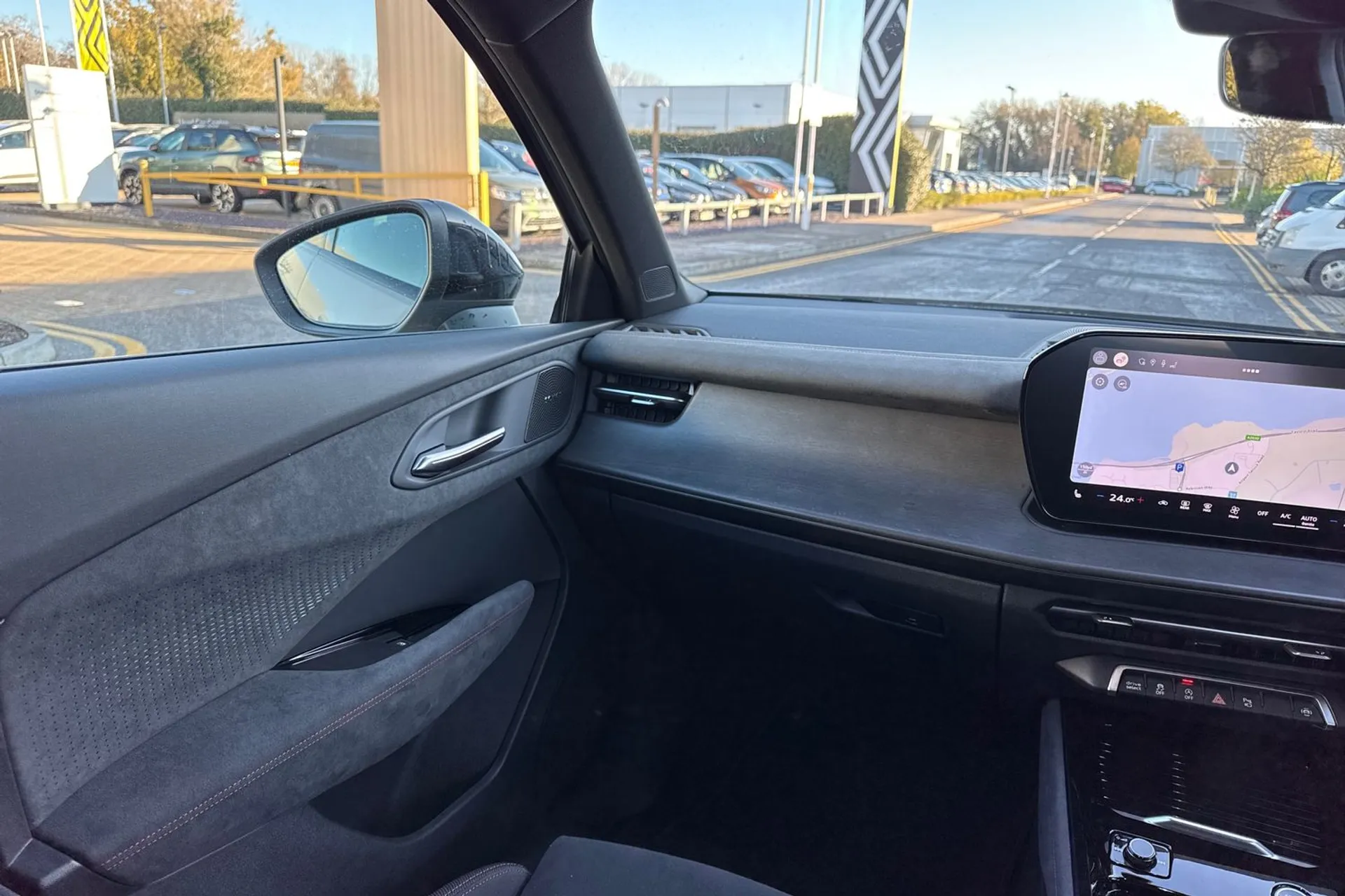 Audi Q3 thumbnail image number 45