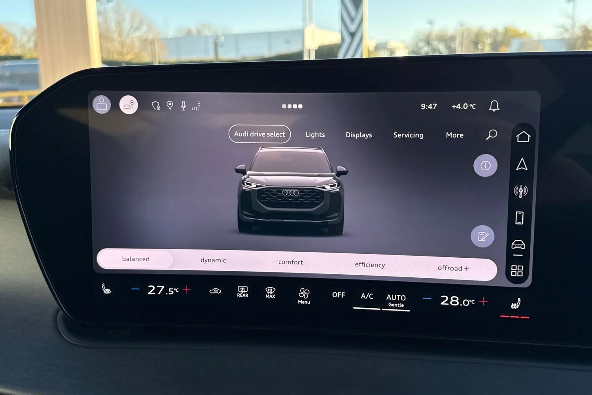 Audi Q3 thumbnail image number 28