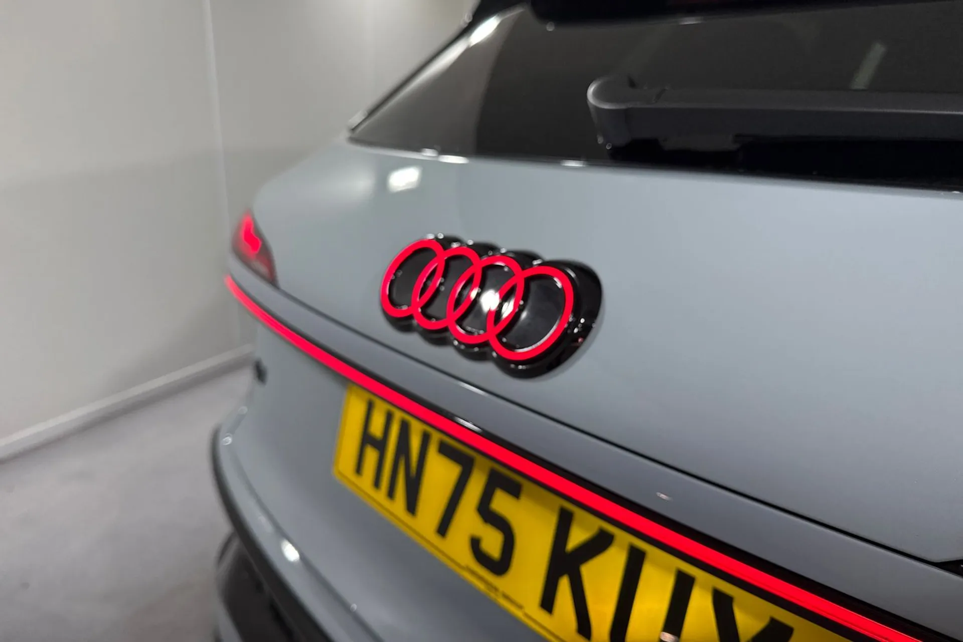 Audi Q3 thumbnail image number 7