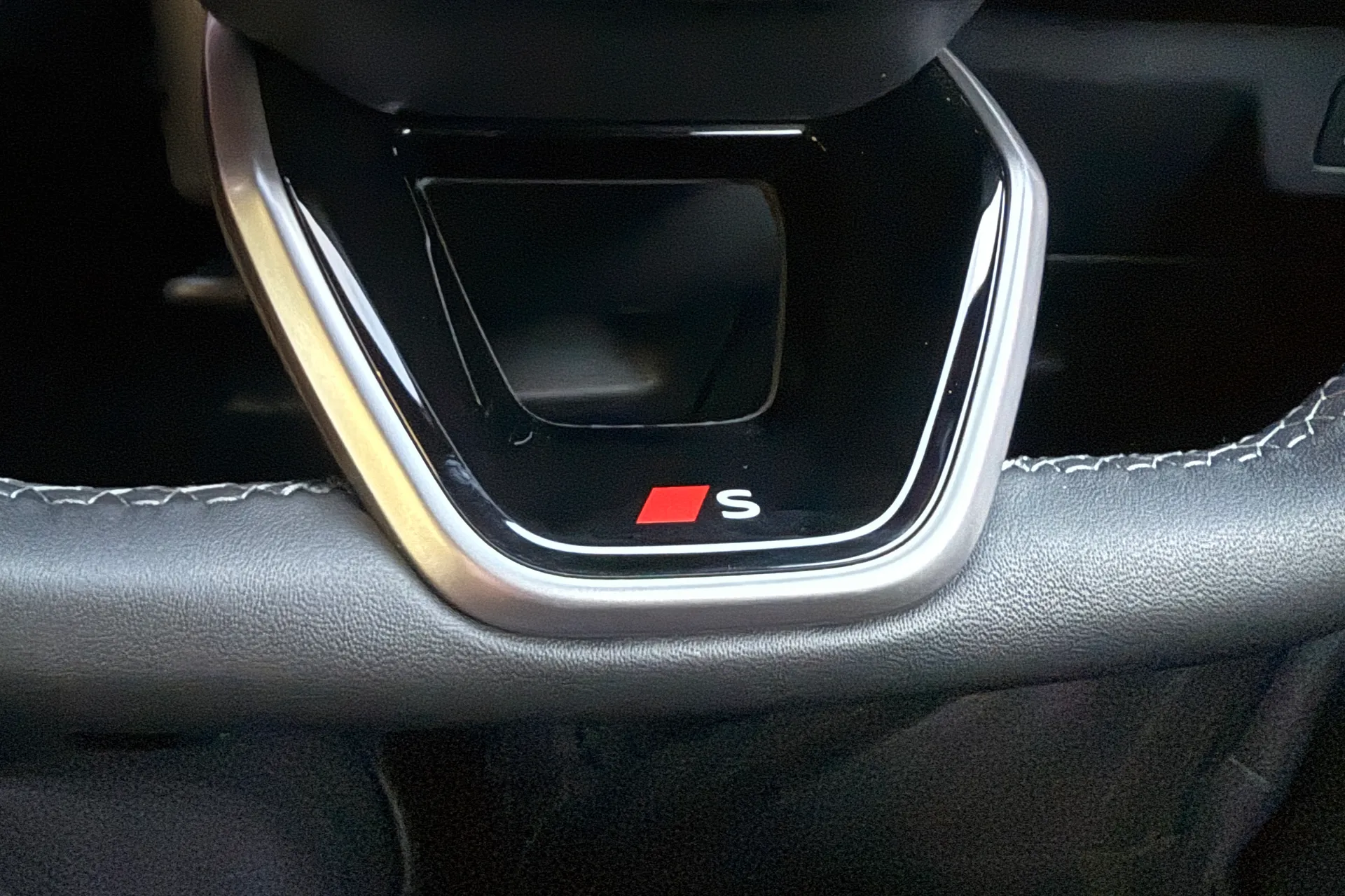 Audi Q3 thumbnail image number 52