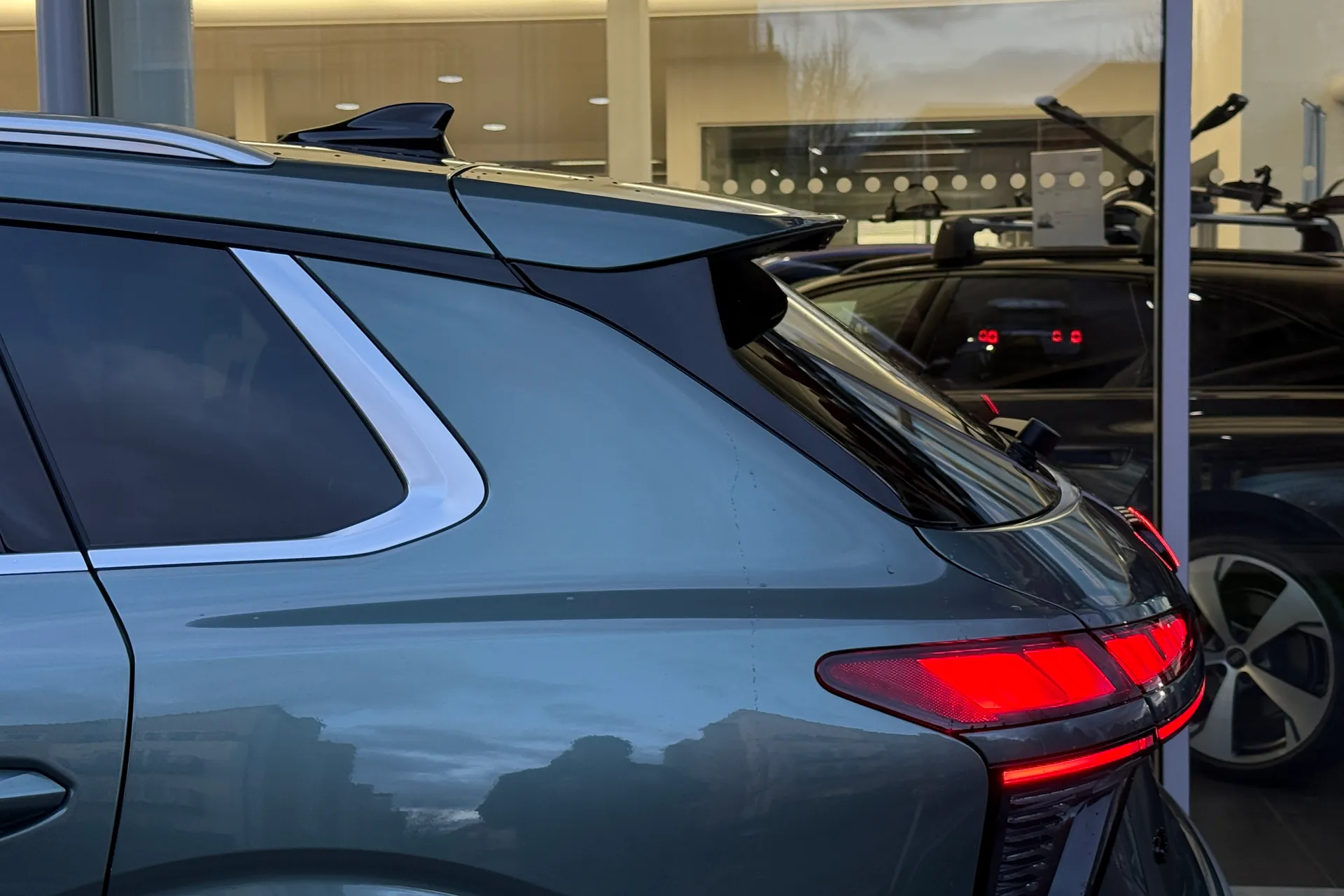 Audi Q3 thumbnail image number 28