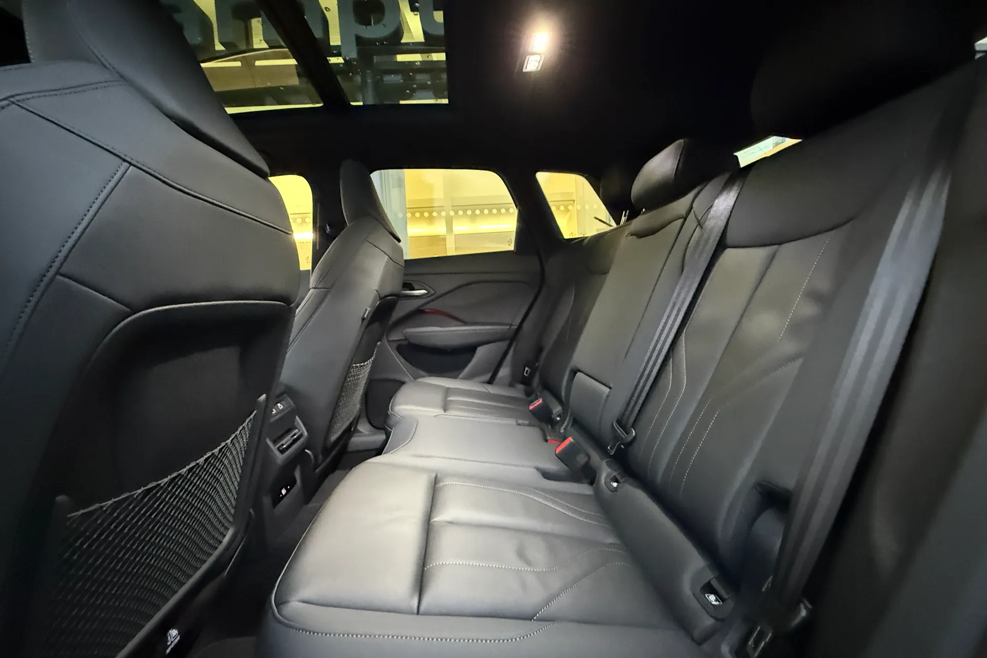 Audi Q3 thumbnail image number 34