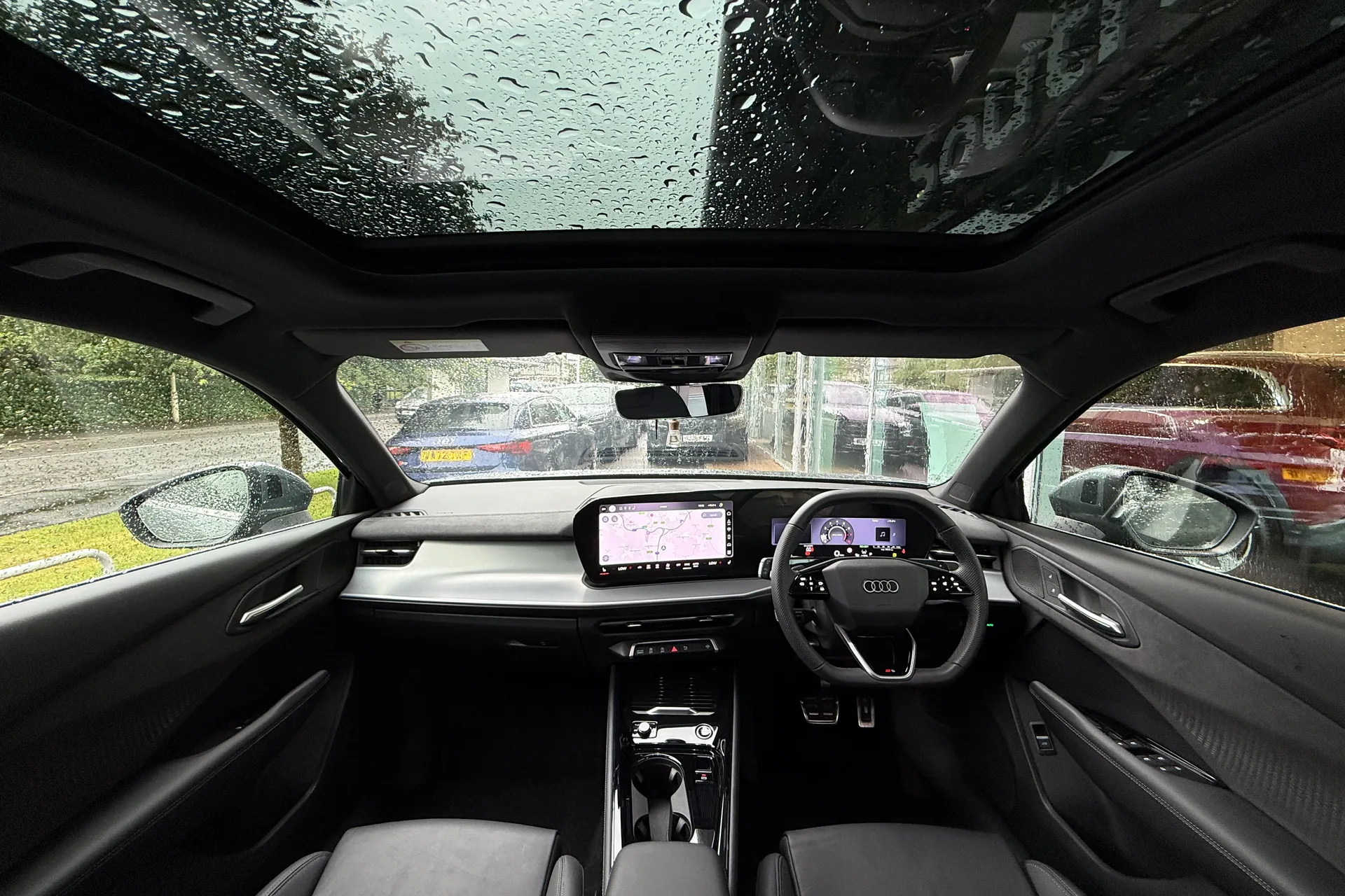 Audi Q3 thumbnail image number 3