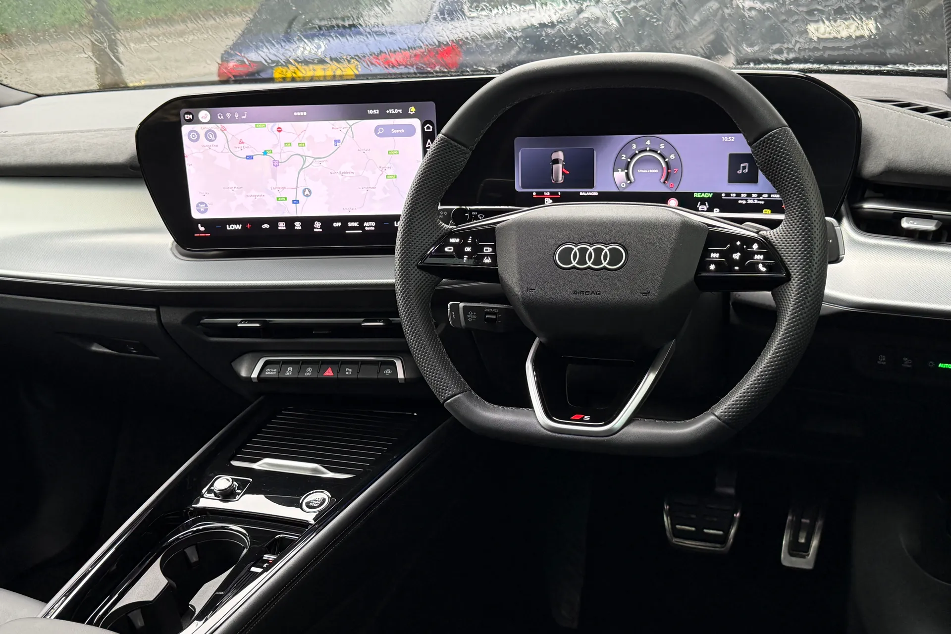 Audi Q3 thumbnail image number 33