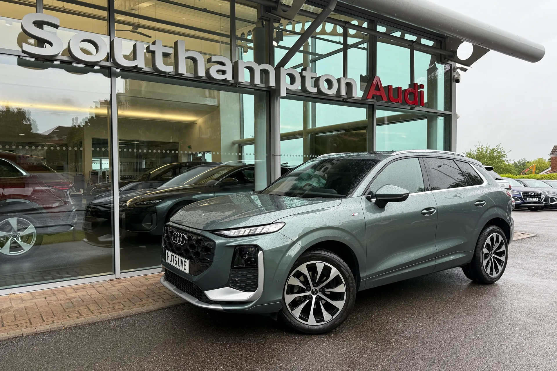 Audi Q3 thumbnail image number 53