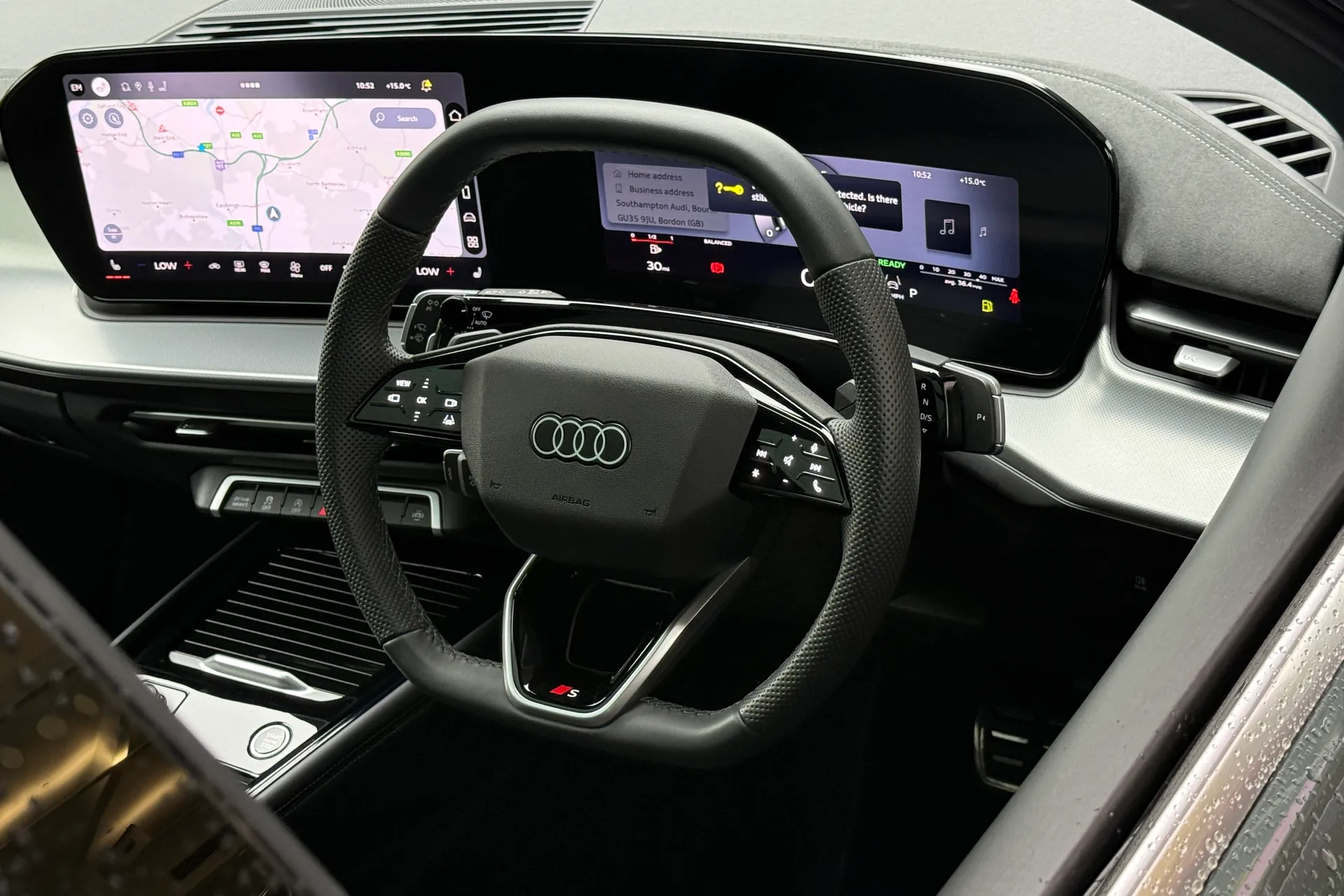 Audi Q3 thumbnail image number 29