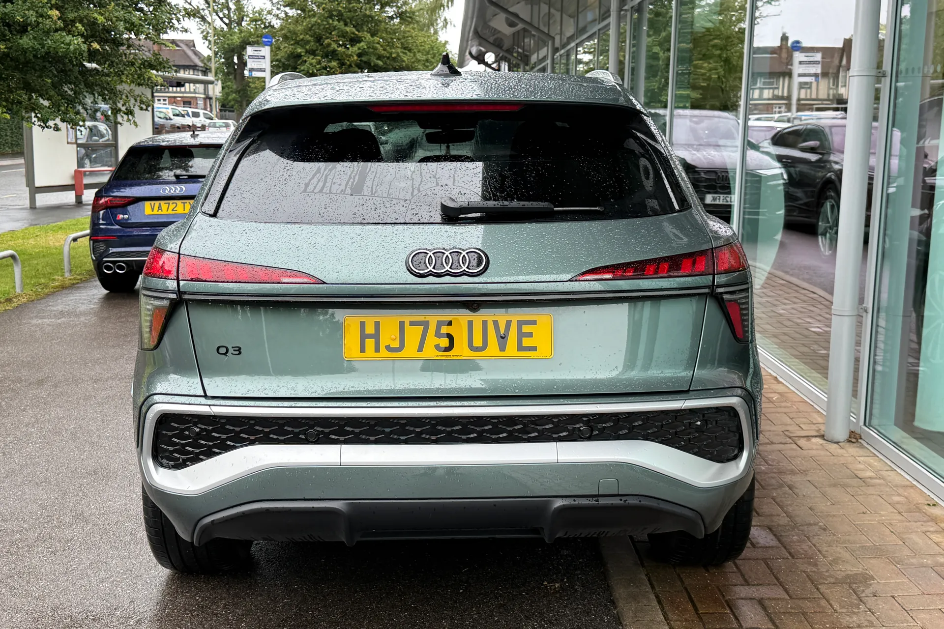 Audi Q3 thumbnail image number 42